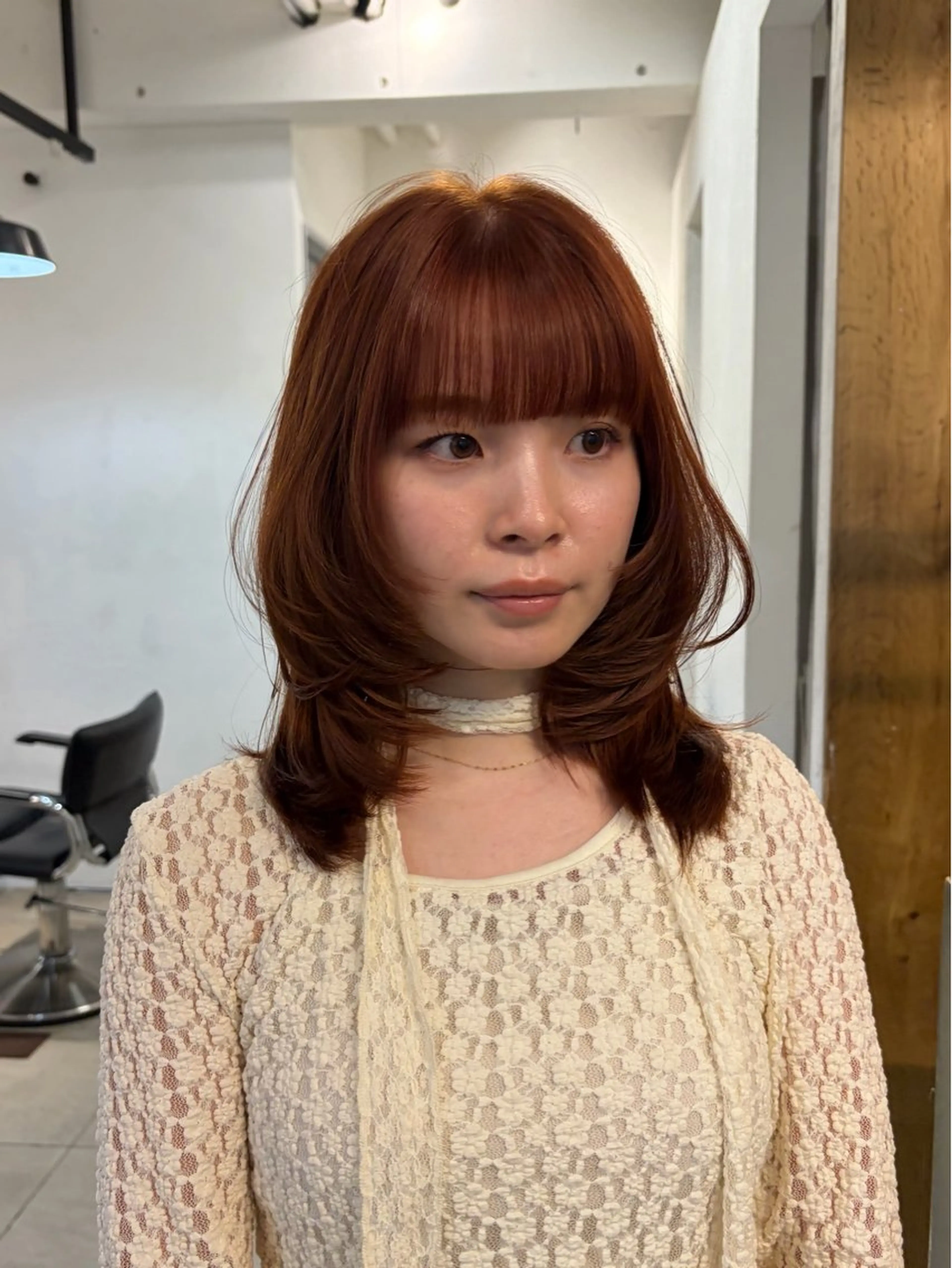 ミディアム カラー ミルクティー× グレージュMOMOのヘアスタイル
