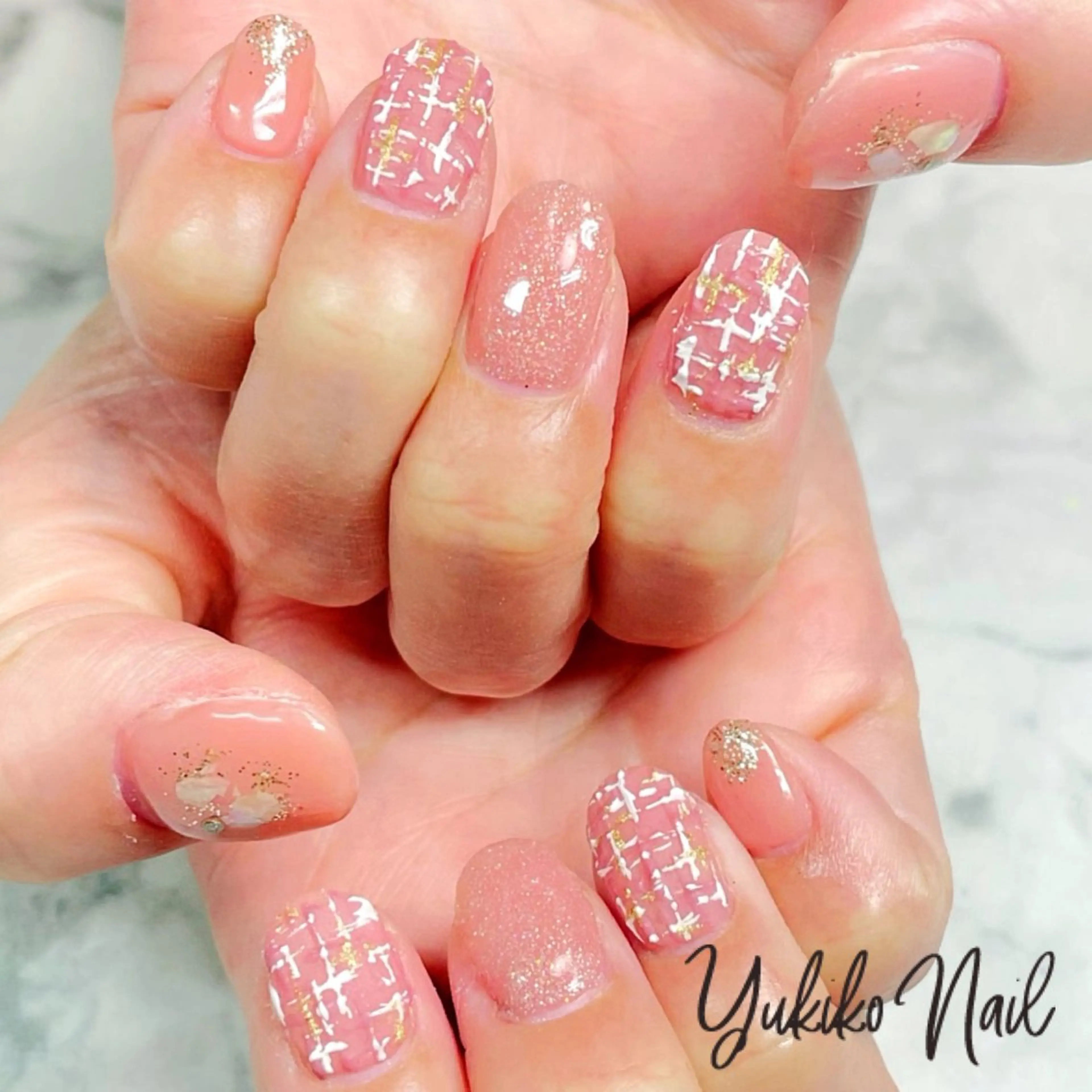 ネイル ガーリー オフィスネイル ピンク ツイードネイル 冬ネイル ハンドネイル ユキコ ネイルのネイルデザイン