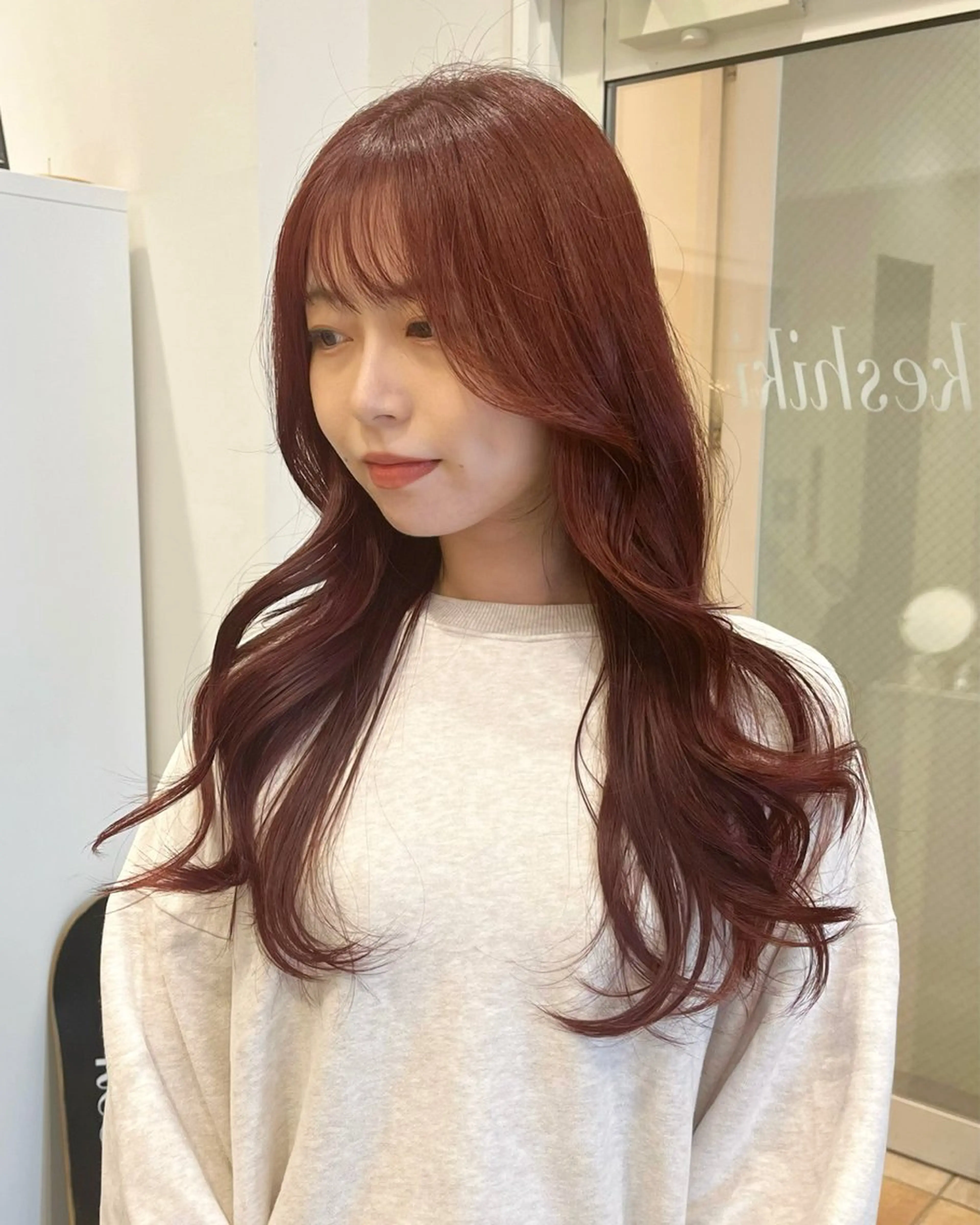 ロング カラー AMI🎀韓国ヘア 透明感カラーのヘアスタイル