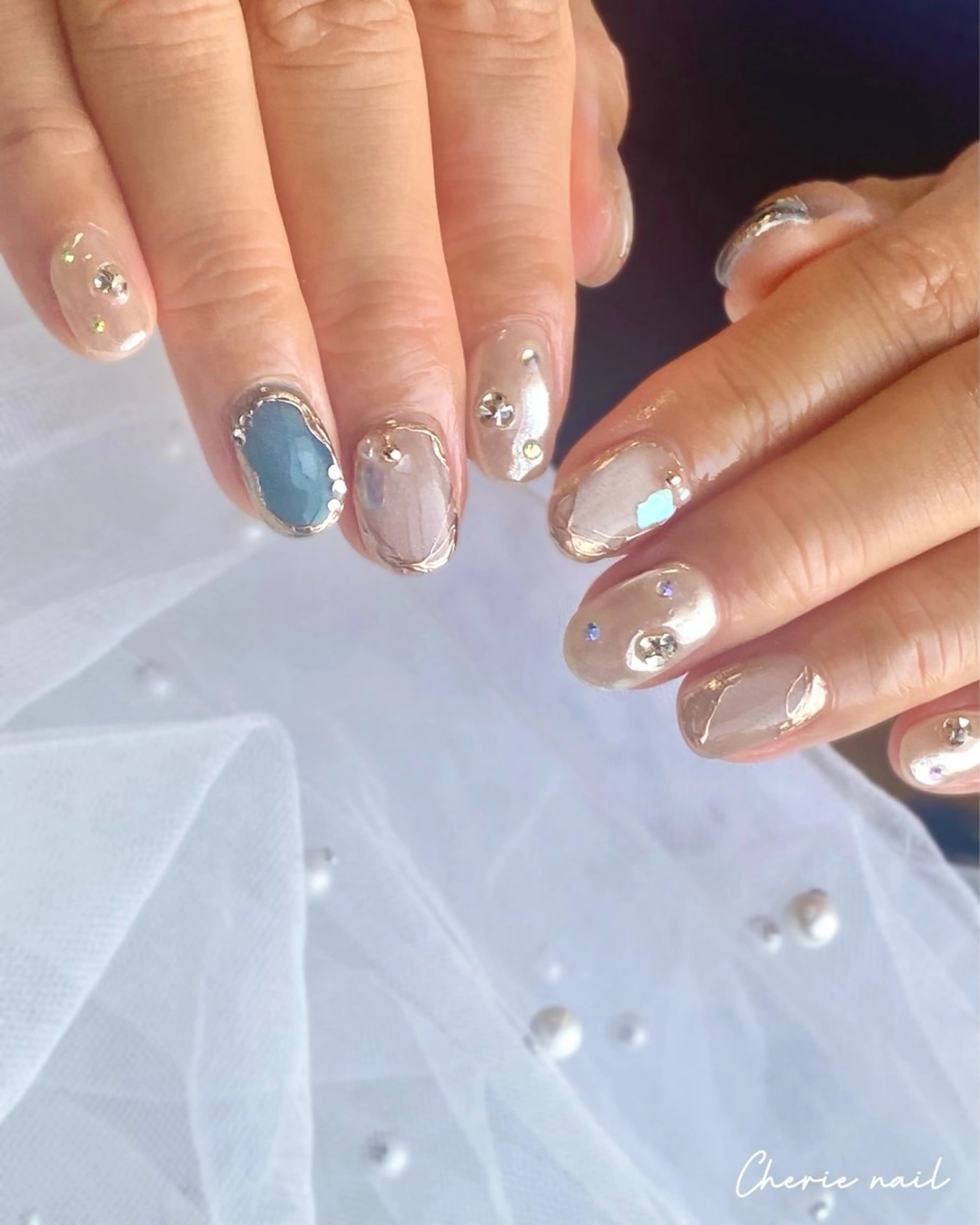 ネイル ジェルネイル キラキラネイル マグネットネイル ミラーネイル ニュアンスネイル ハンドネイル Cherienail yunaのネイルデザイン