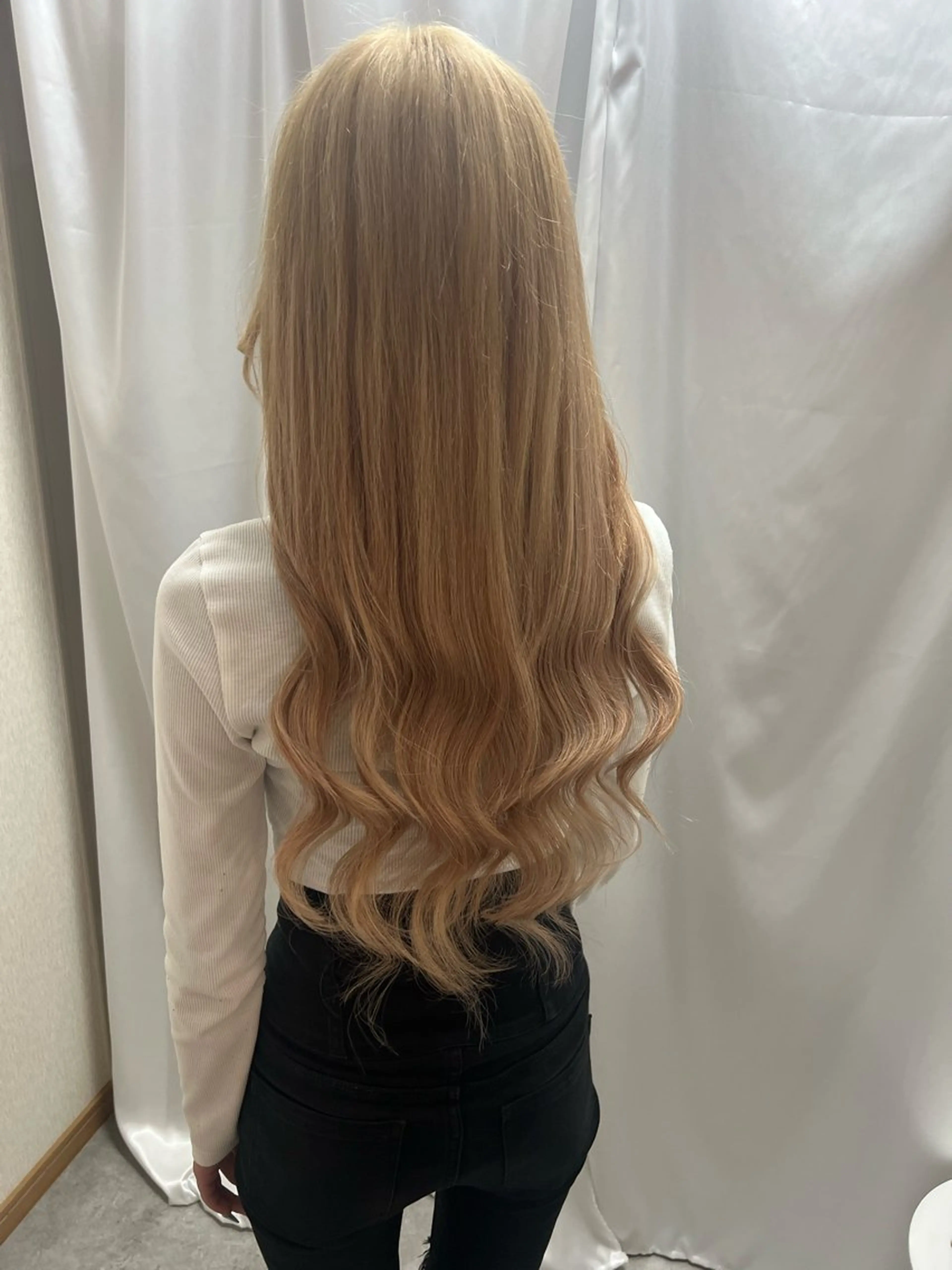 ロング エクステ・セット 専門店Sleekのヘアスタイル