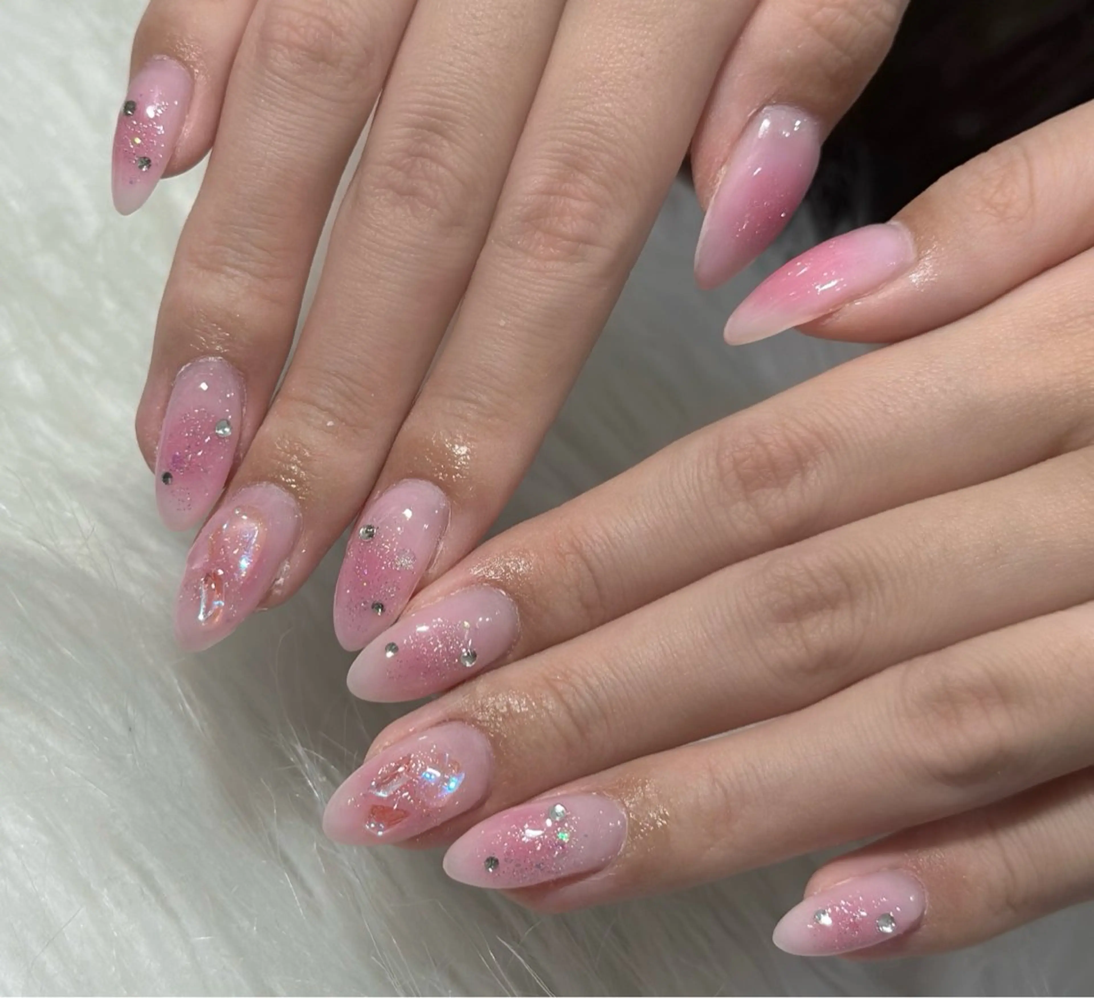 ネイル ハンドネイル フットネイル LAVISH nanamiのネイルデザイン