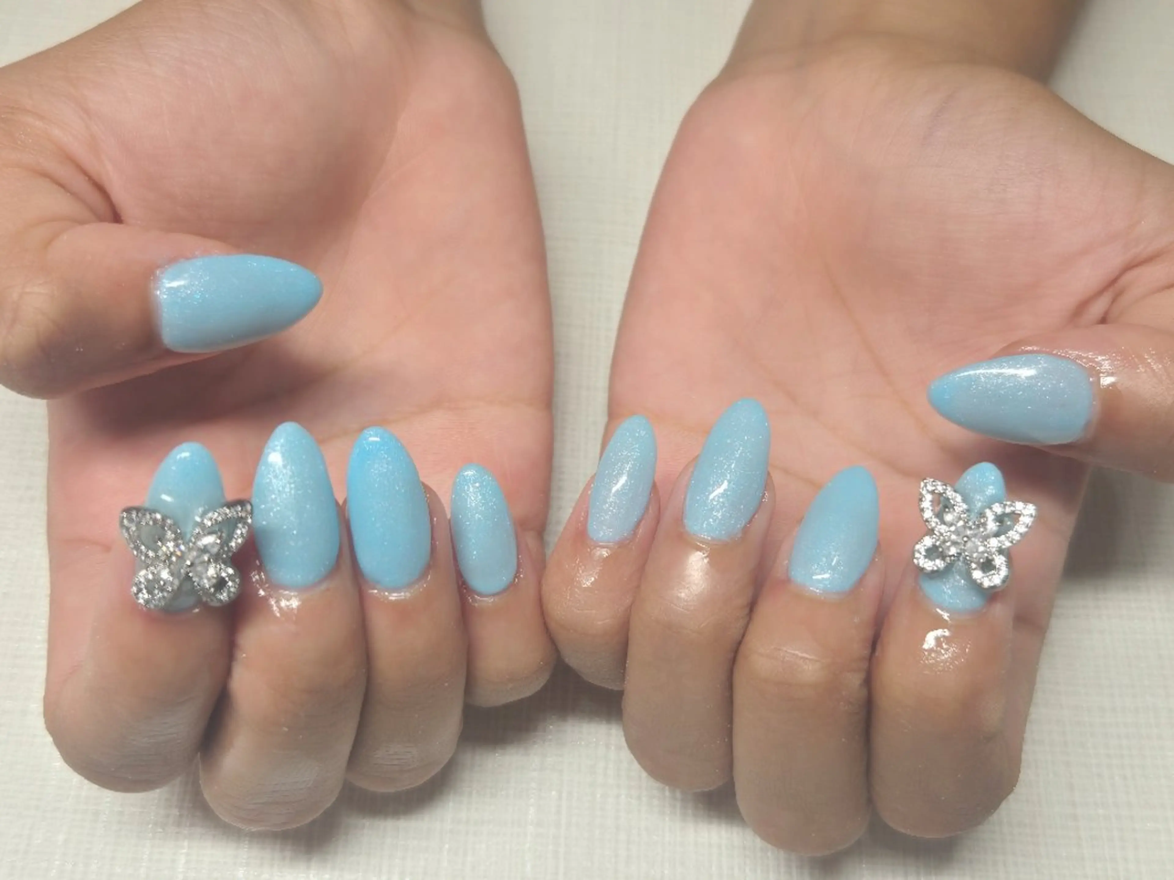 ロング ハンドネイル LILY Salonのネイルデザイン