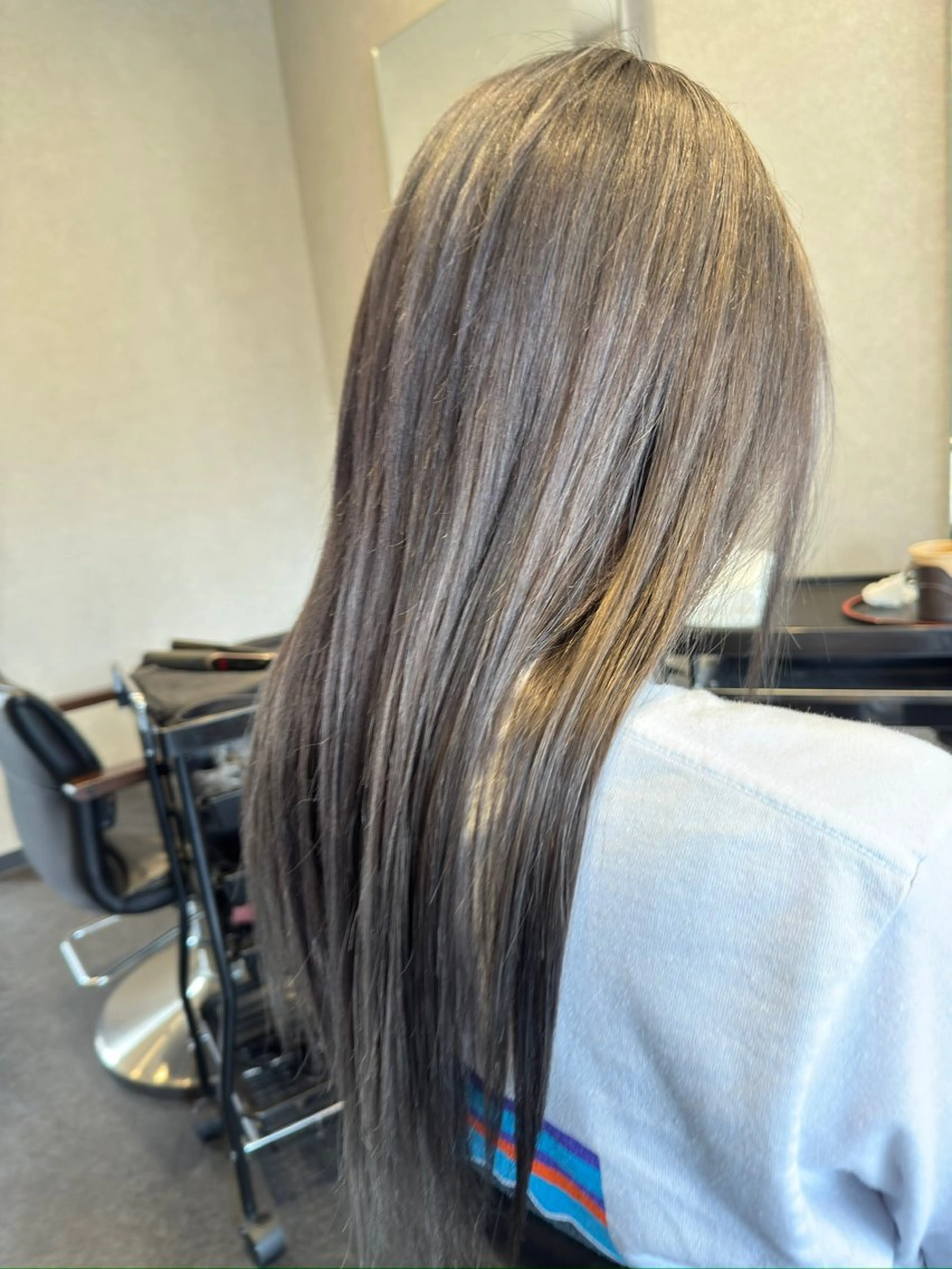 セミロング 髪質改善⚡️カラー 🍀武久 誠🍀のヘアスタイル