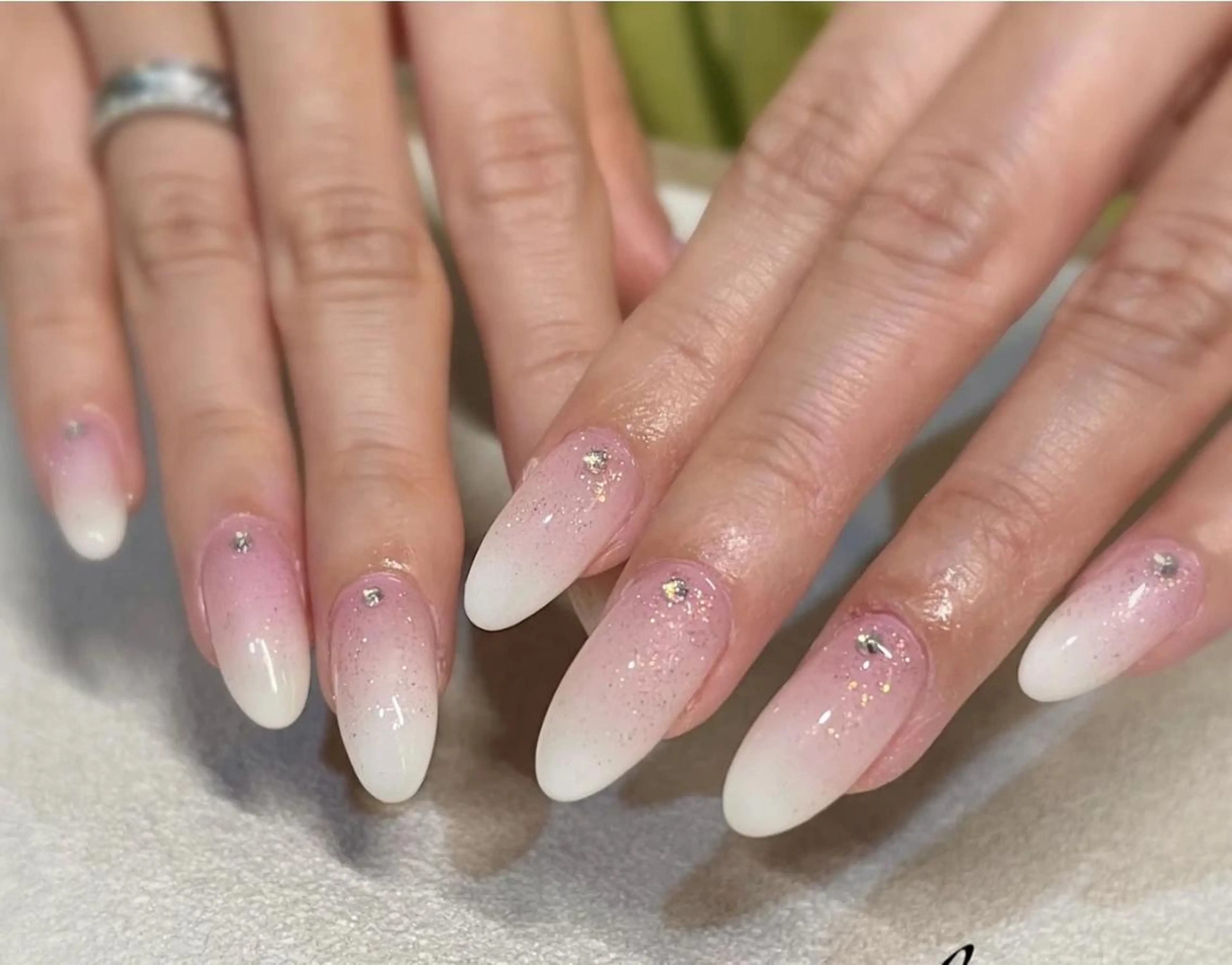 ネイル シンプルネイル ハンドネイル RINN ANA.CHUOのネイルデザイン