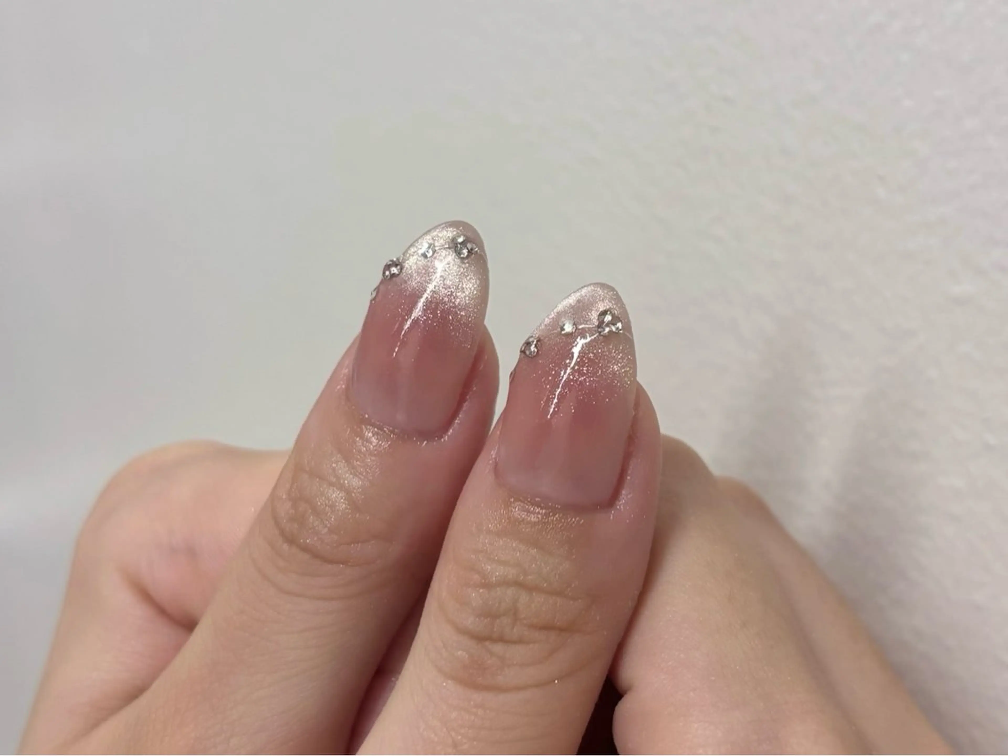 ネイル オーロラネイル チークネイル フレンチネイル 氷ネイル・うるうるネイル 韓国ネイル ハンドネイル rina ニュアンス♡ワンホンのネイルデザイン