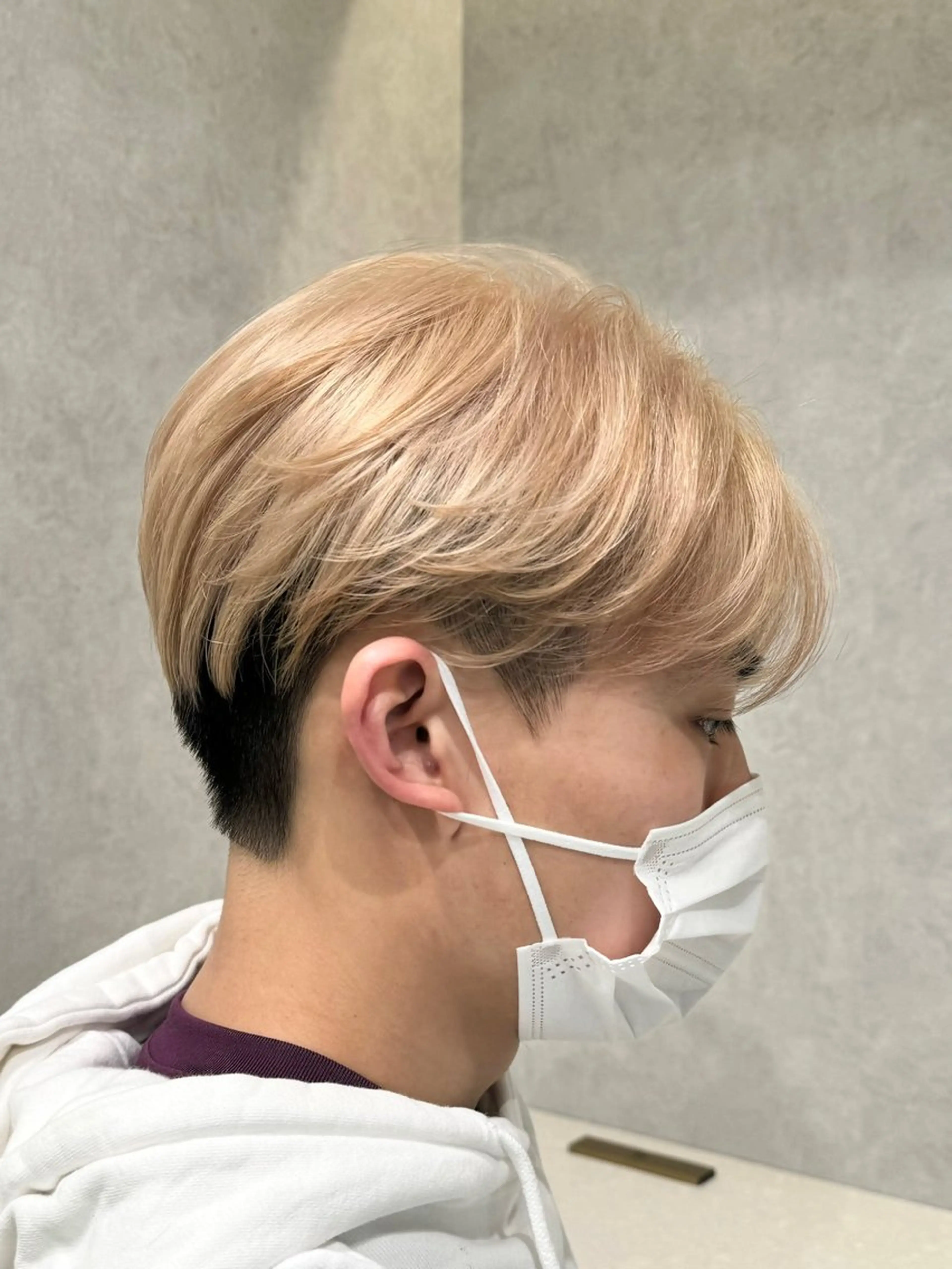 カラー ベージュカラー ブロンド ブロンドベージュ カット ヘアカラー トリートメント 《ブリーチ/赤み消し /髪質改善》若松良樹のヘアスタイル