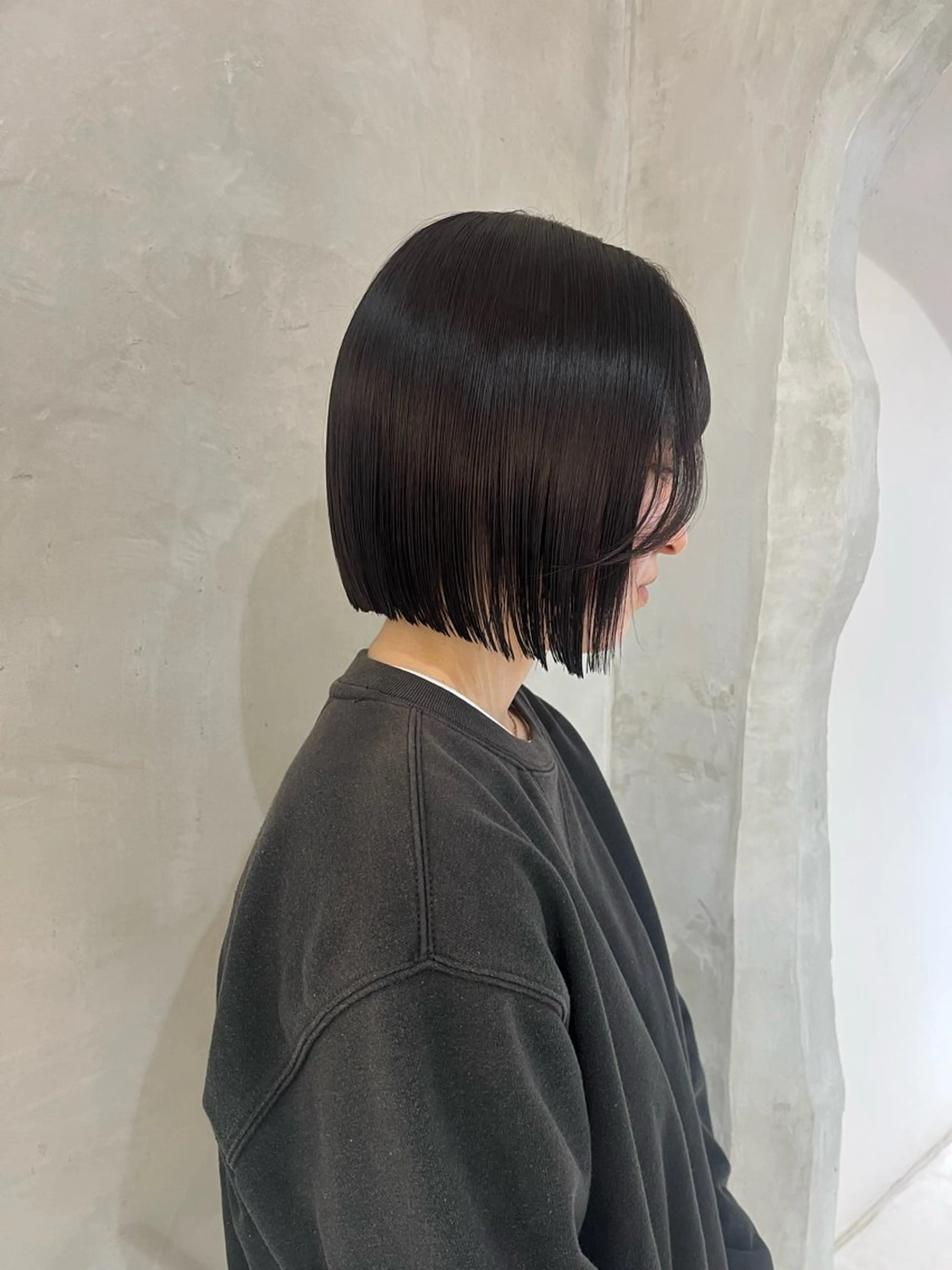 ミディアム カット トリートメント 切りっぱなしボブ/ 艶カラー/綾莉のヘアスタイル