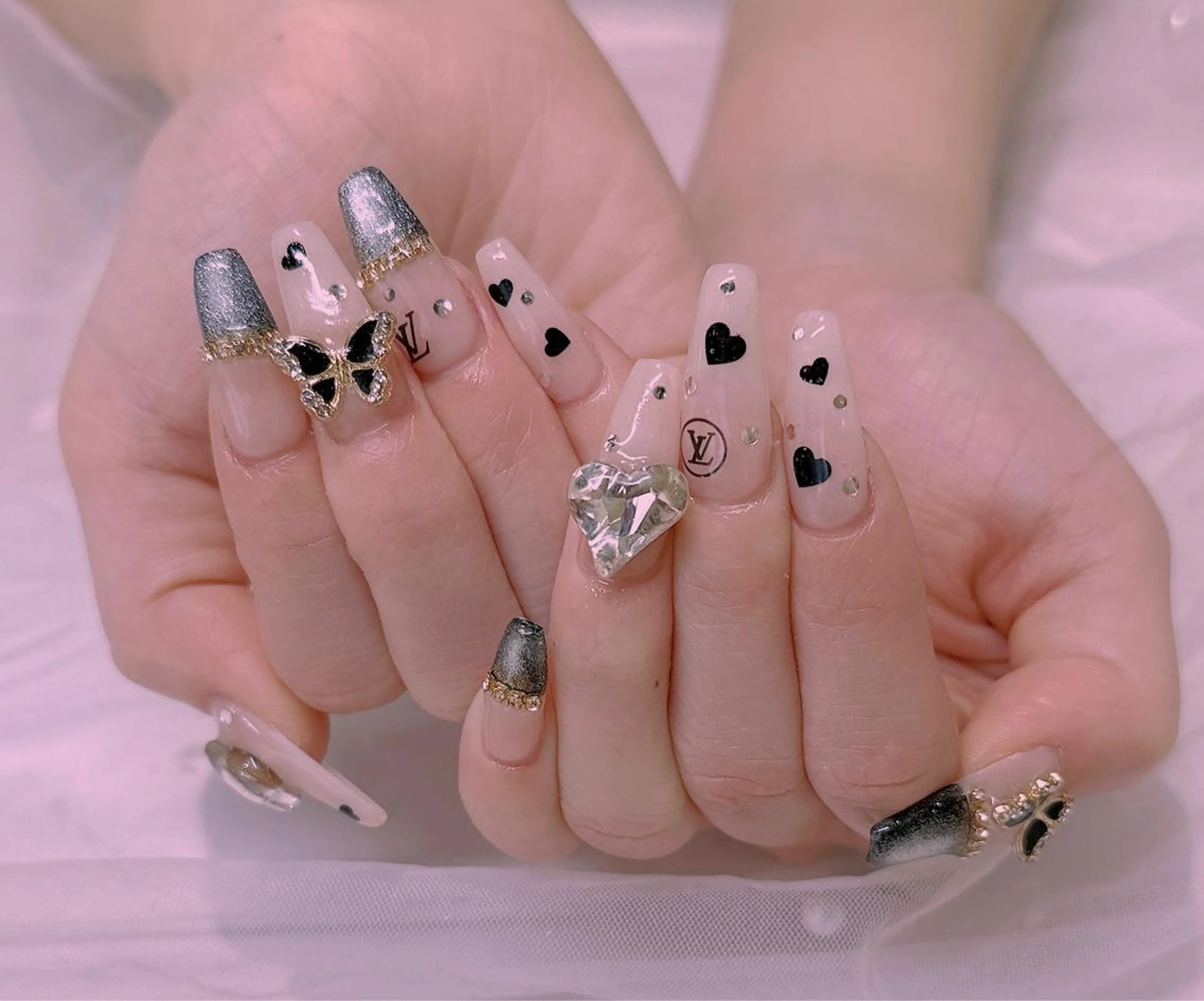 ネイル エムズ エムズのマツエク・マツパデザイン