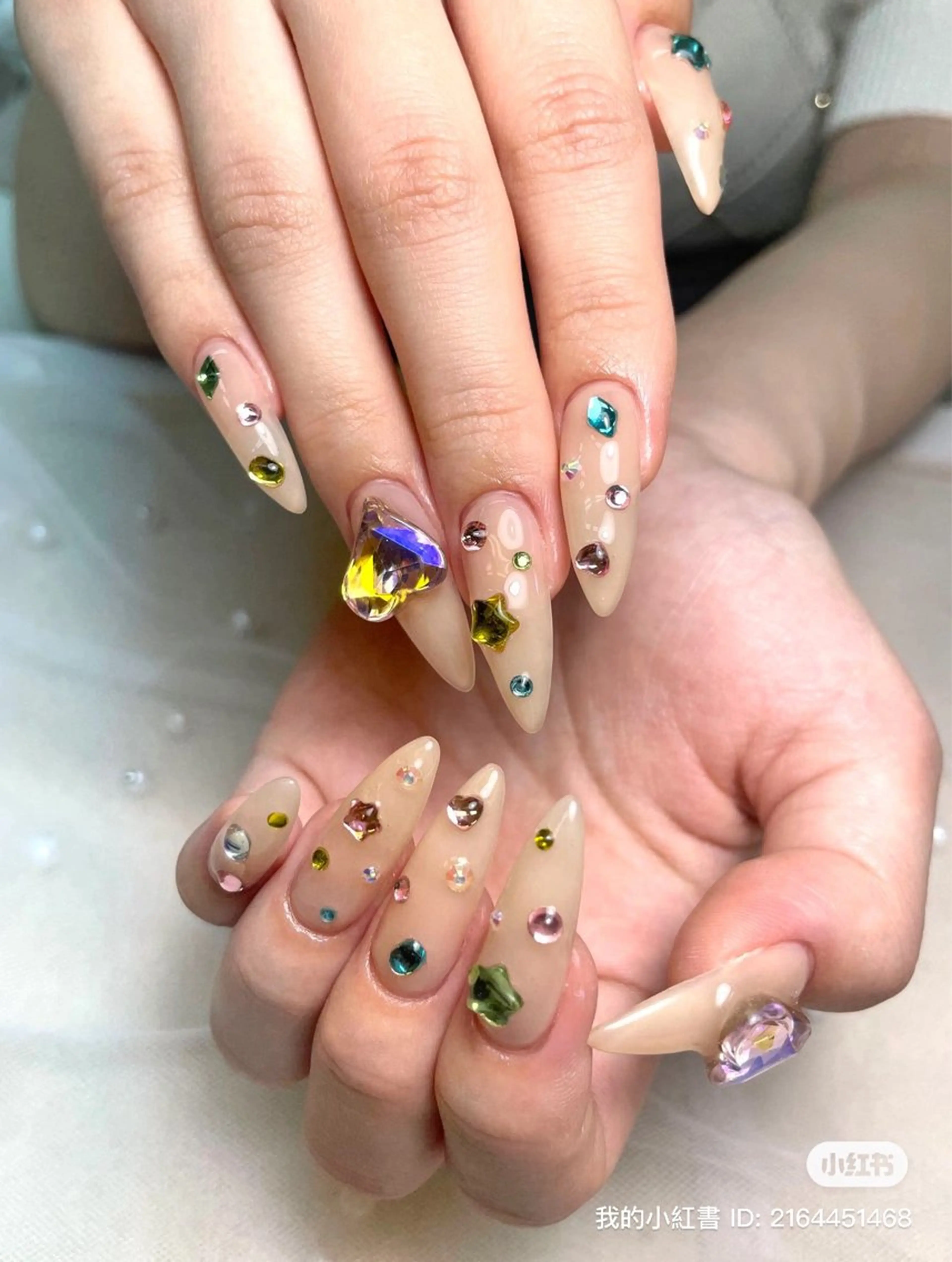ネイル lucky nail 歌舞伎町のネイルデザイン