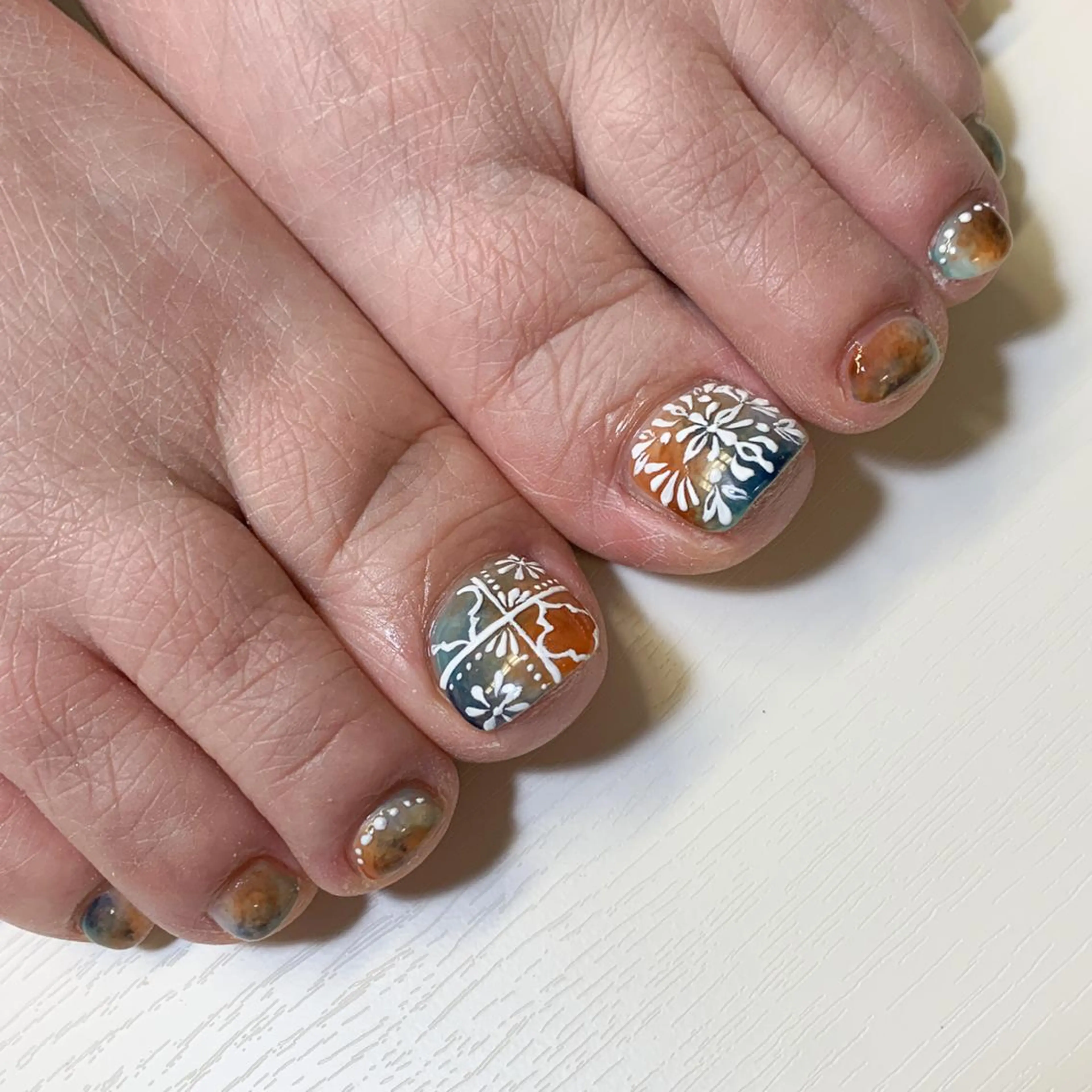 ネイル フットネイル FIORITURA aiのネイルデザイン