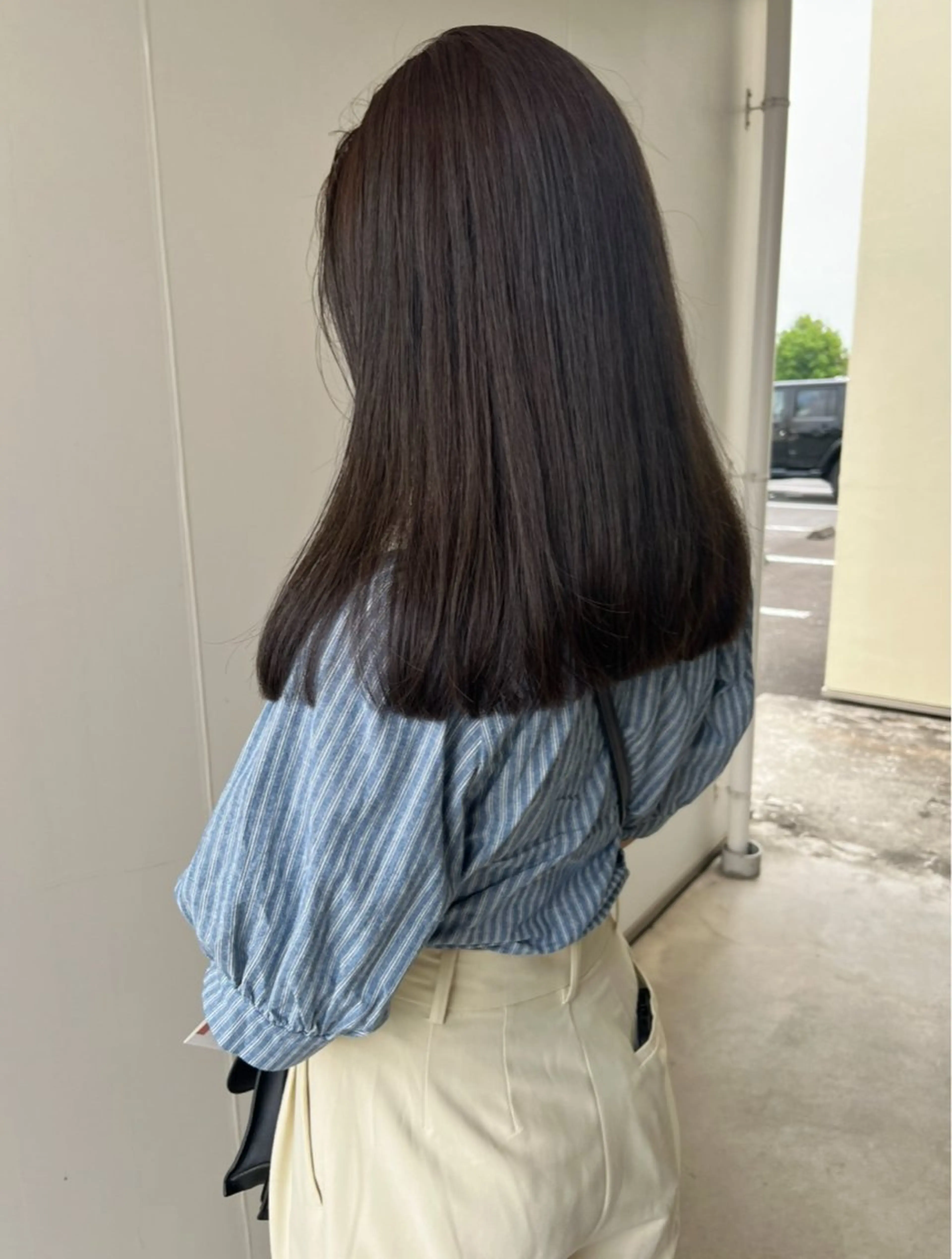 セミロング 松本 茜のヘアスタイル