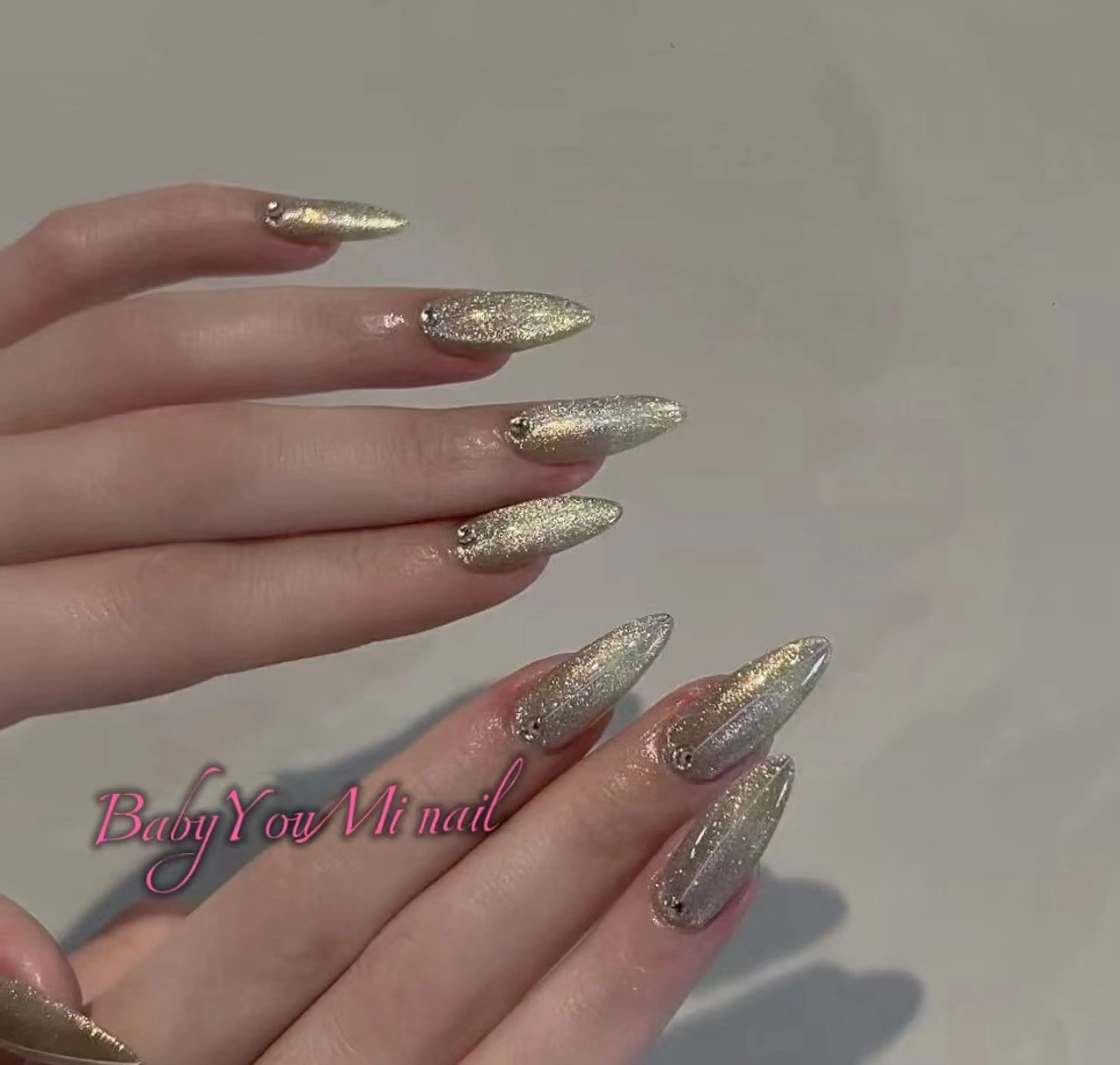 ネイル オーロラネイル フラワーネイル フットネイル フレンチネイル ジェルネイル ハンドネイル BabyYouMi nailのネイルデザイン