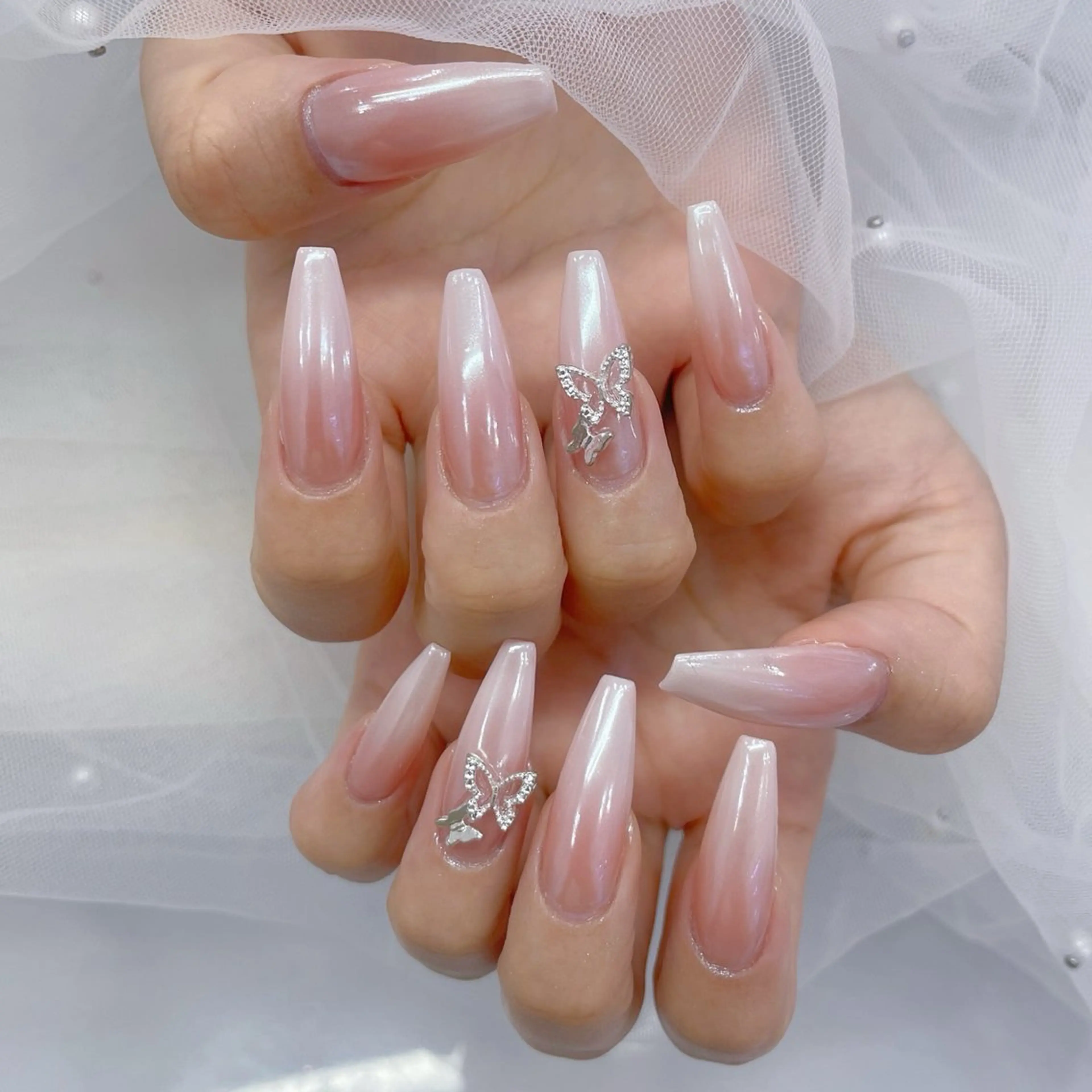 ネイル アートネイル オーロラネイル チークネイル 長さ出し フットネイル ハンドネイル フットネイル ハンドケア Noiranail_ studio川越西口のネイルデザイン