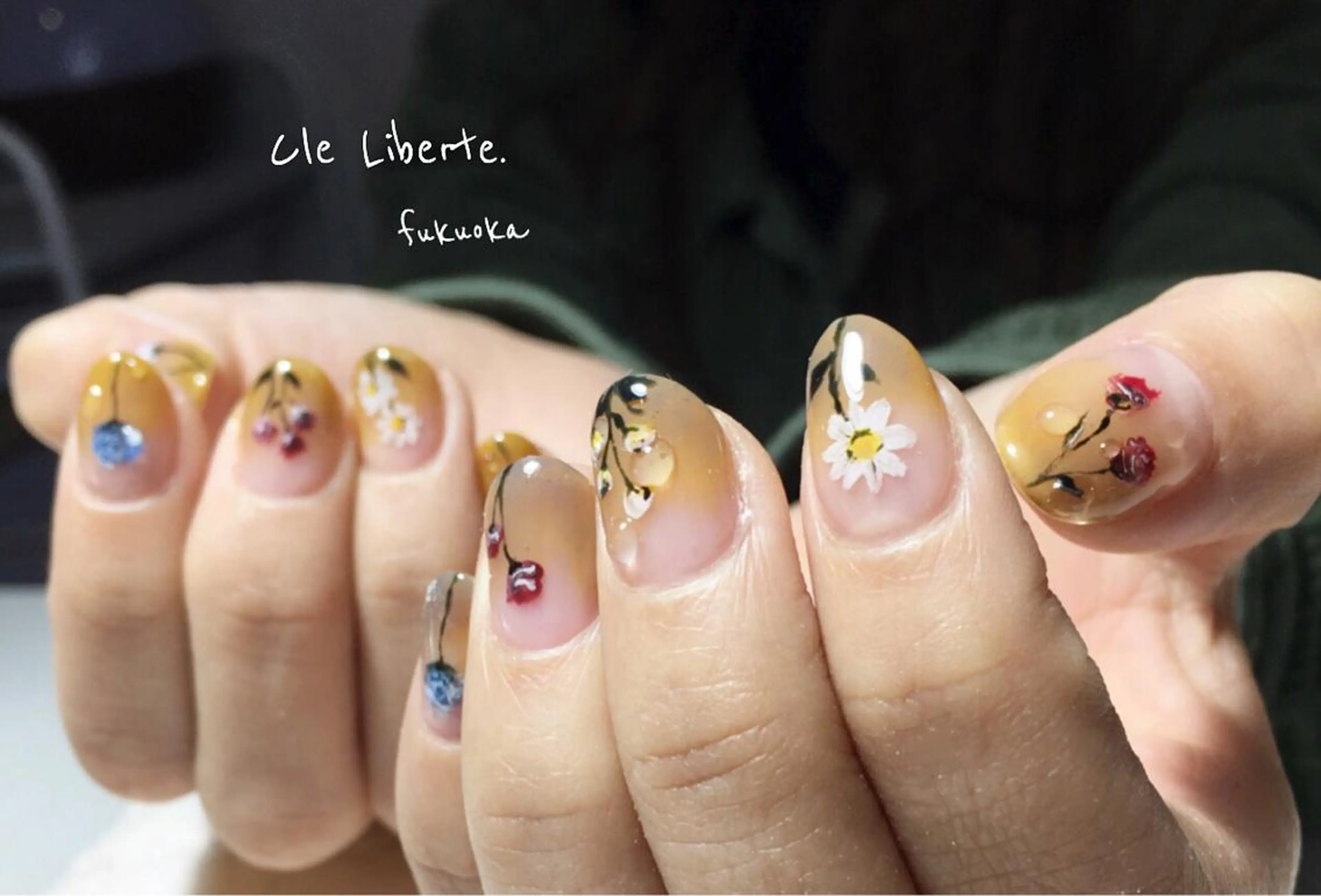 ネイル Elio 国泰寺のネイルデザイン