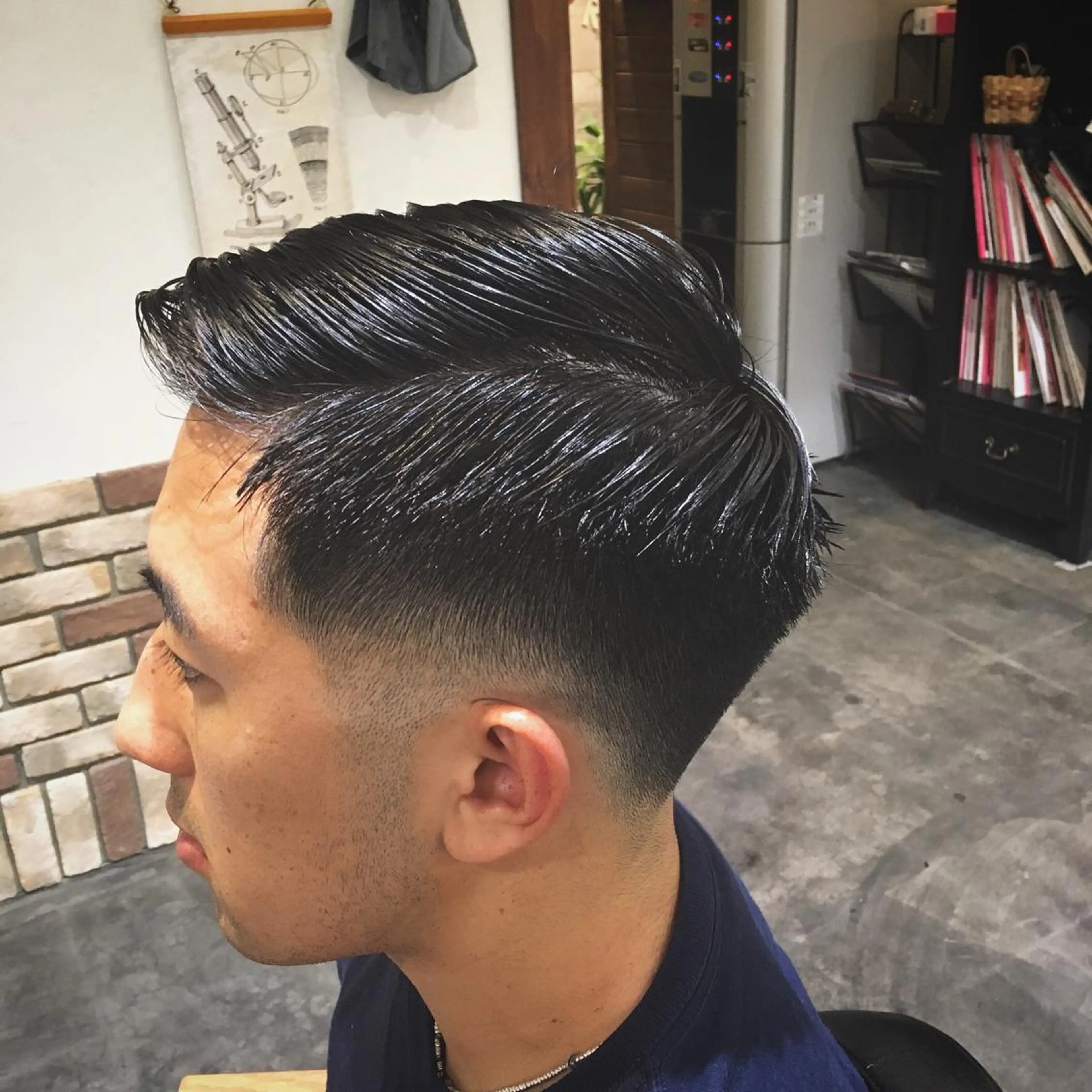 メンズ フェードカット メンズパーマ スキンフェード 縮毛矯正セミナー講師 ヨコモリユウキのヘアスタイル