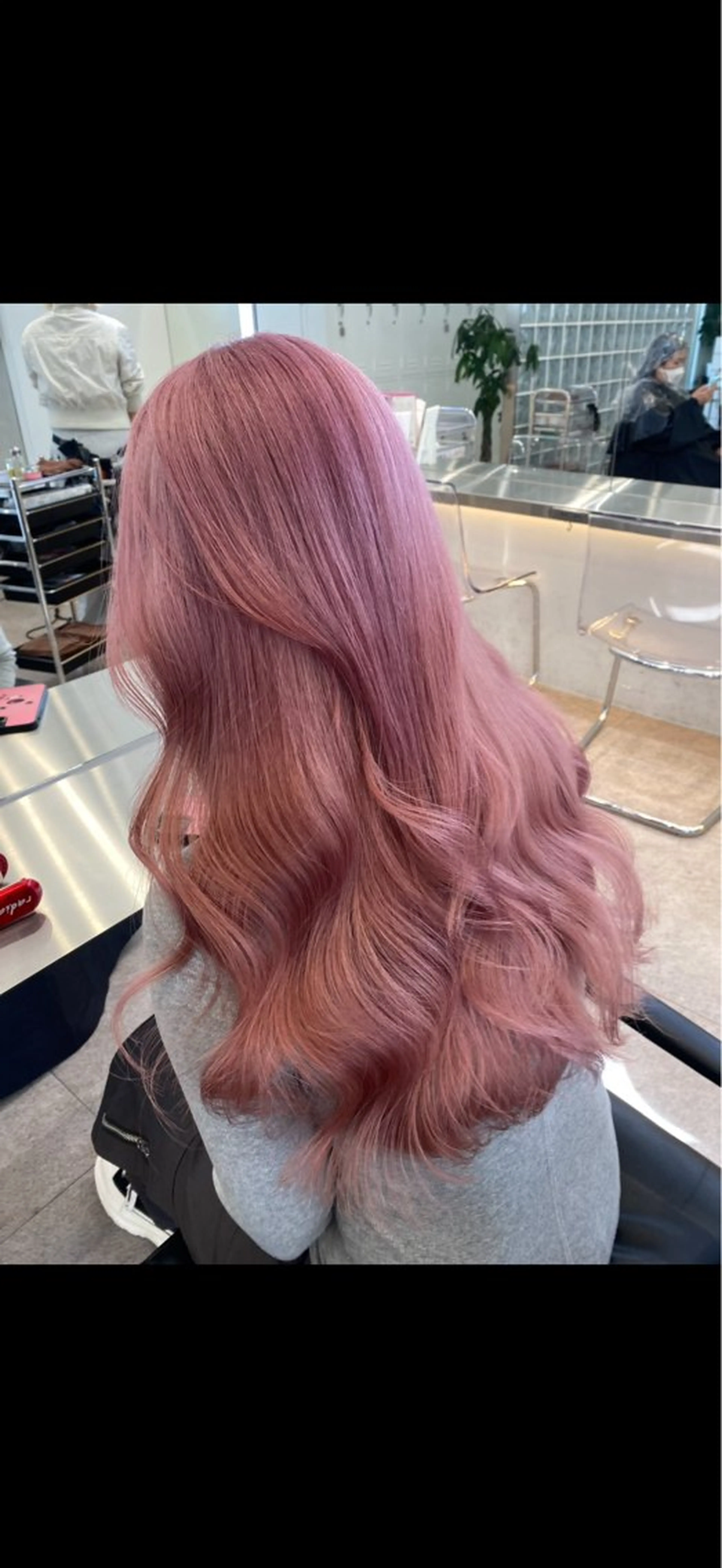 ロング カラー ブリーチ 透明感カラー ヘアカラー ミルクティーベージュ 🩰🤎miharuのヘアスタイル