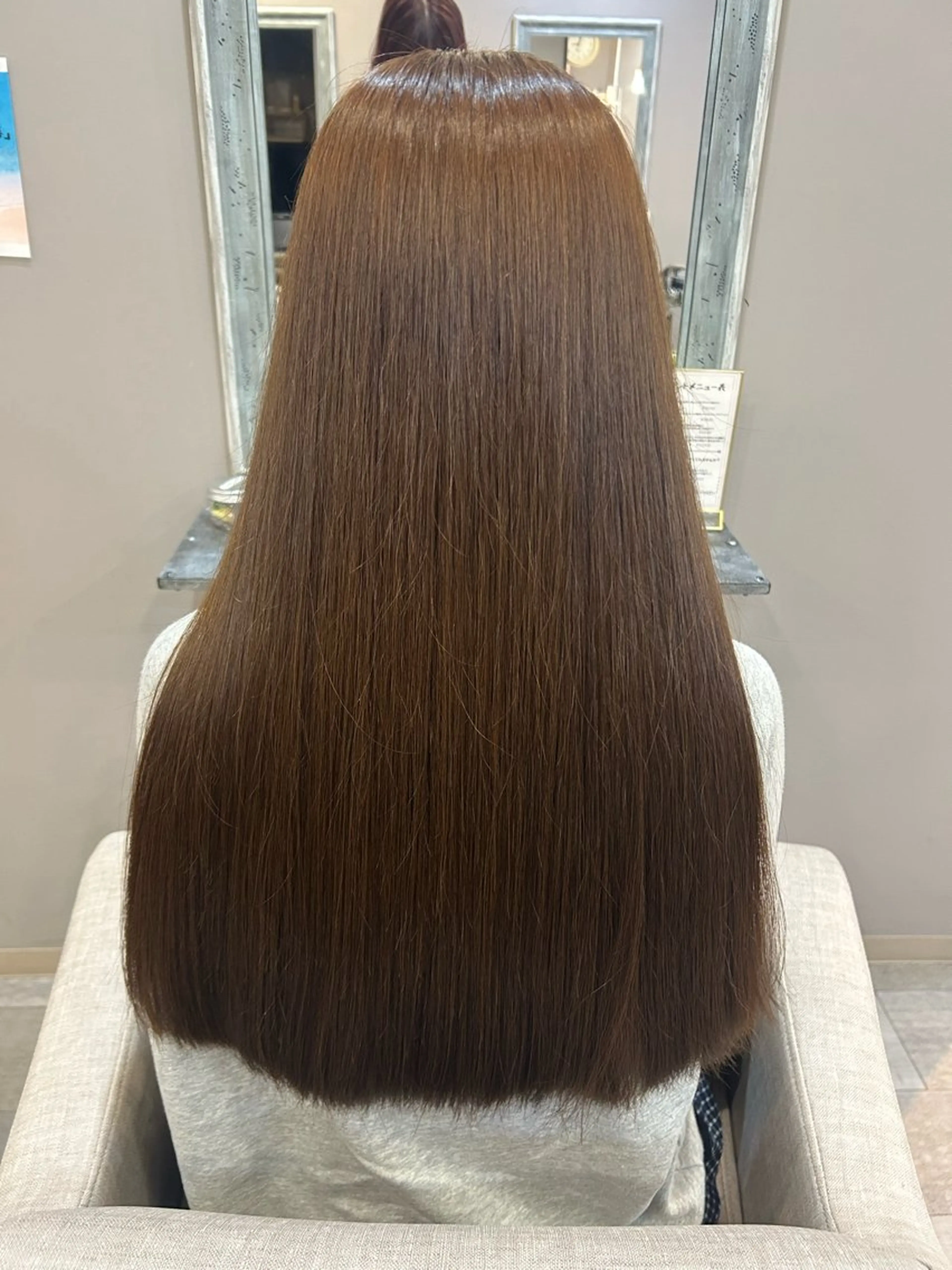 ロング カラー 伊藤 愛理のヘアスタイル