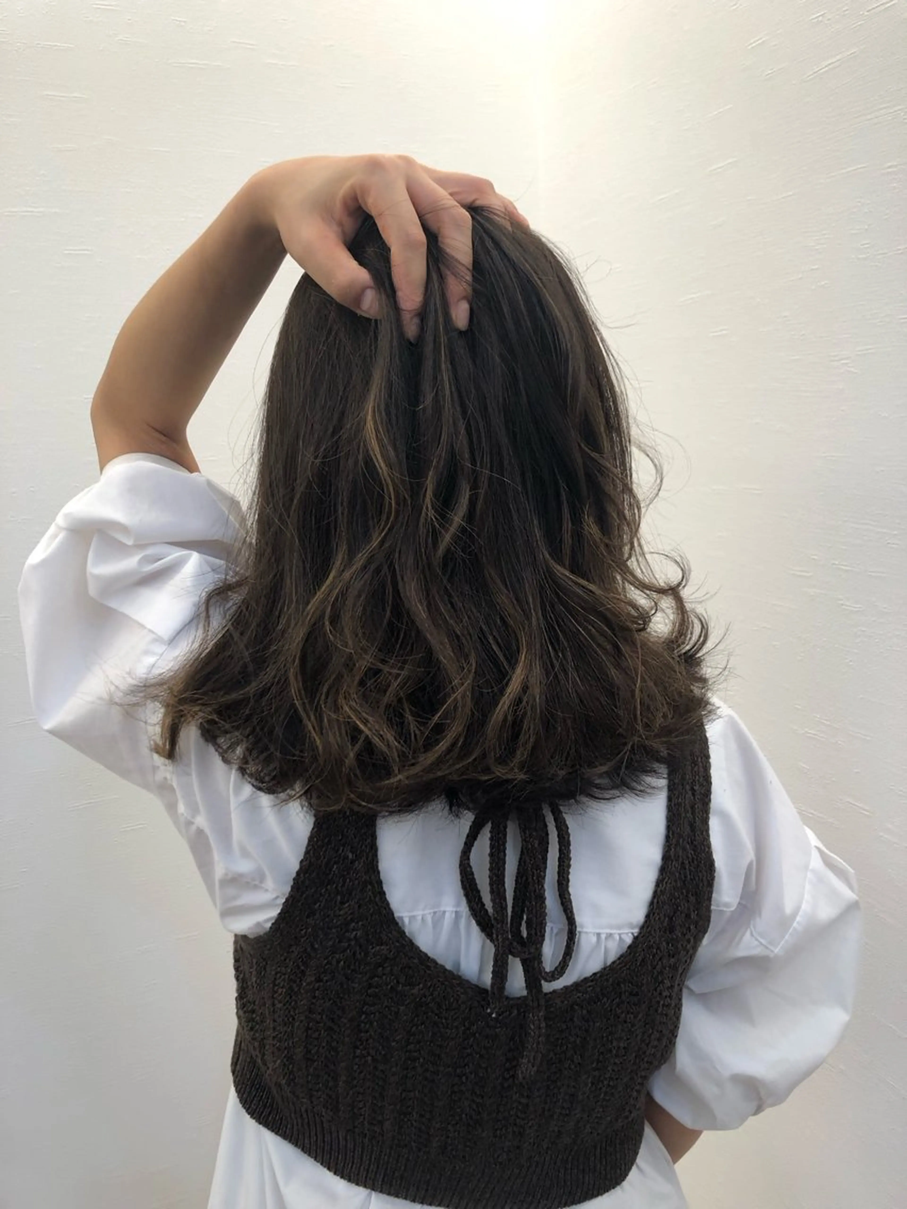 カラー ツノガイ エリのヘアスタイル