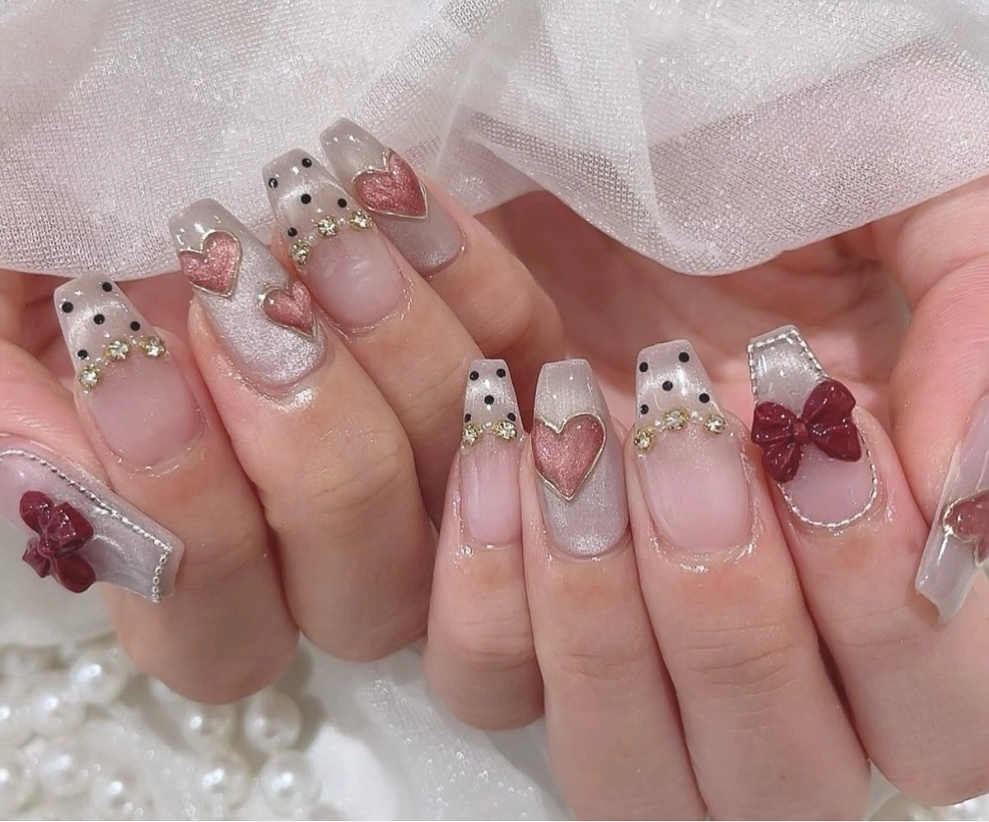 ネイル グラデーション キラキラネイル ワンカラーネイル 冬ネイル Jenn Nail Salonのネイルデザイン