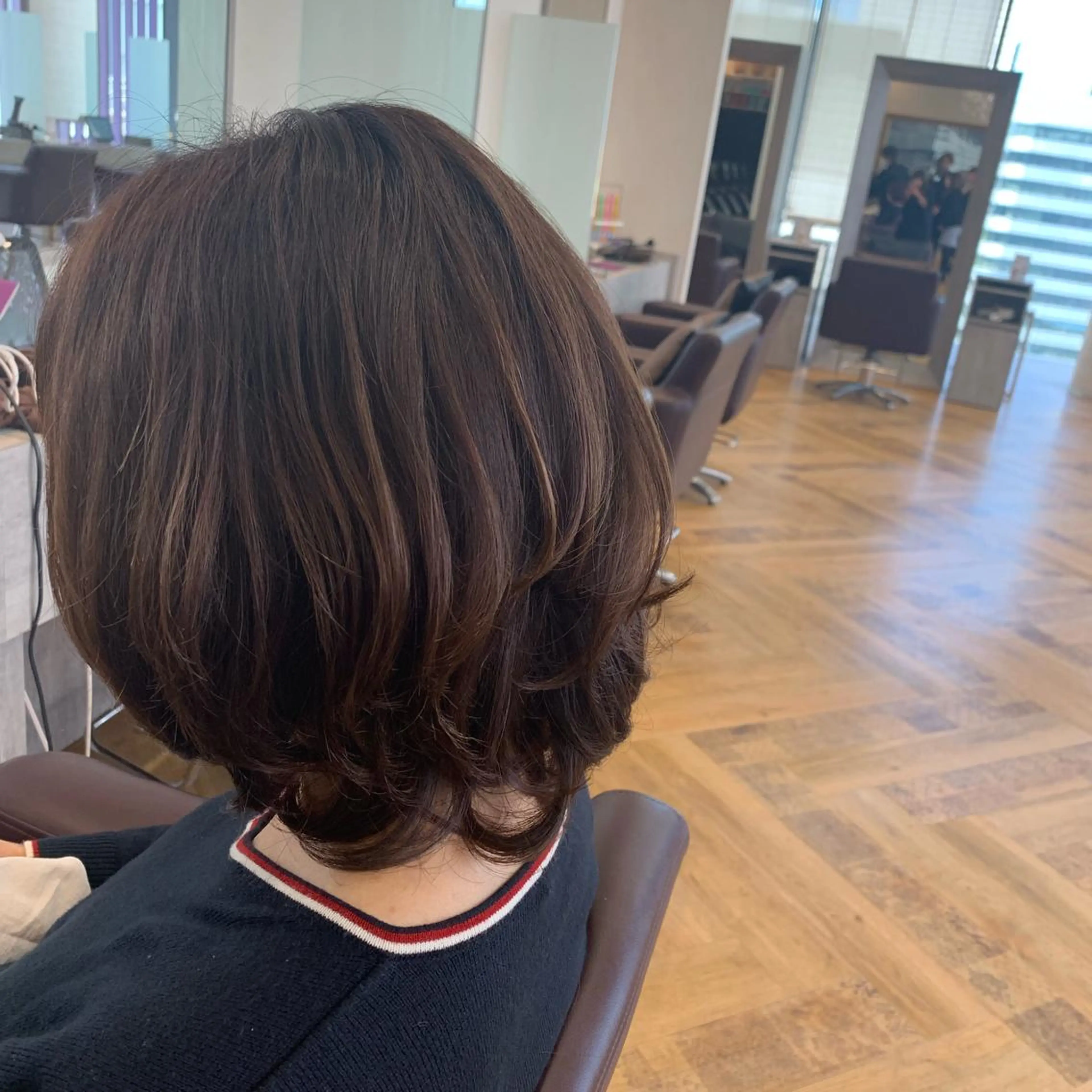 カラー 渡辺 リリのヘアスタイル