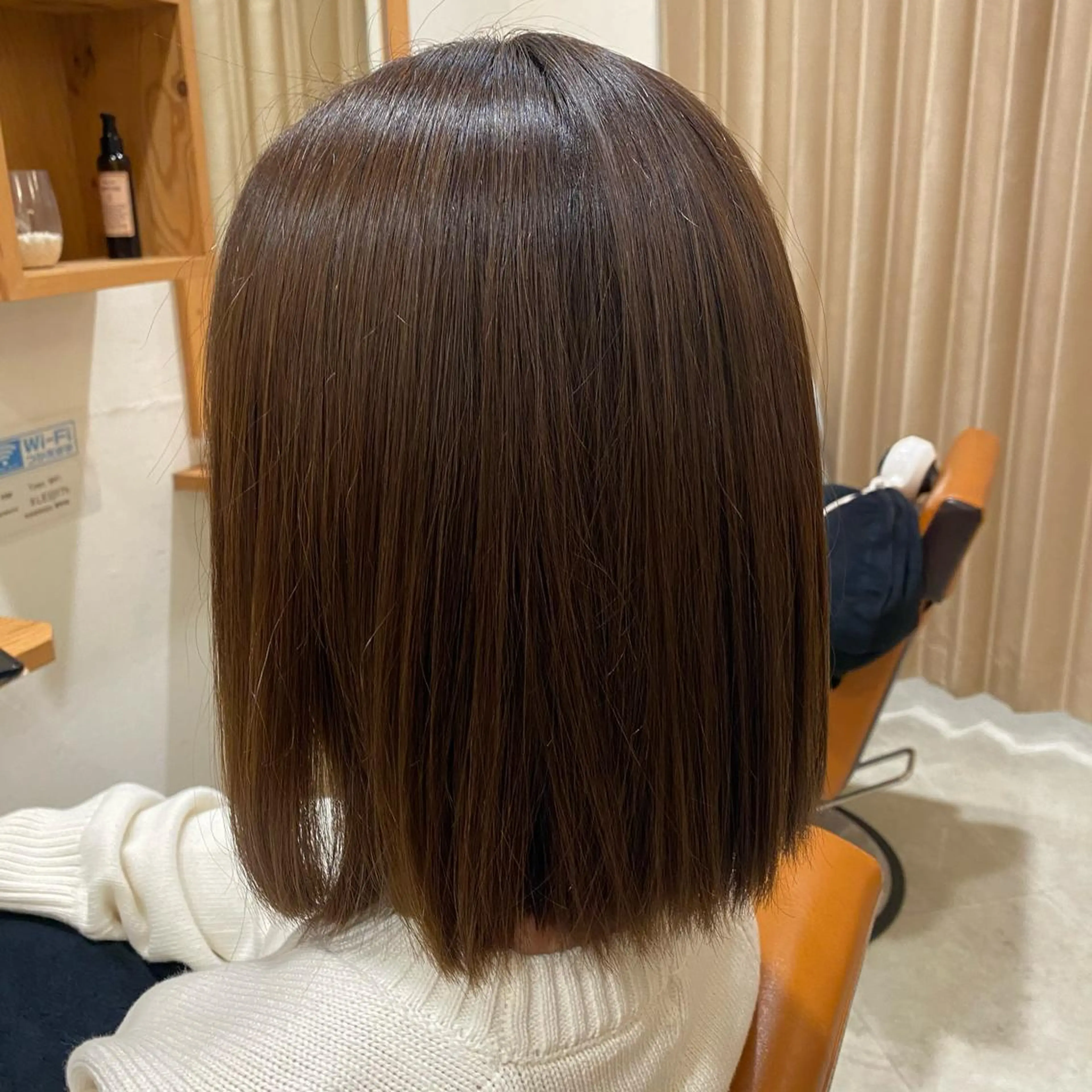 ショート アッシュ パープルカラー 猪股 華乃のヘアスタイル