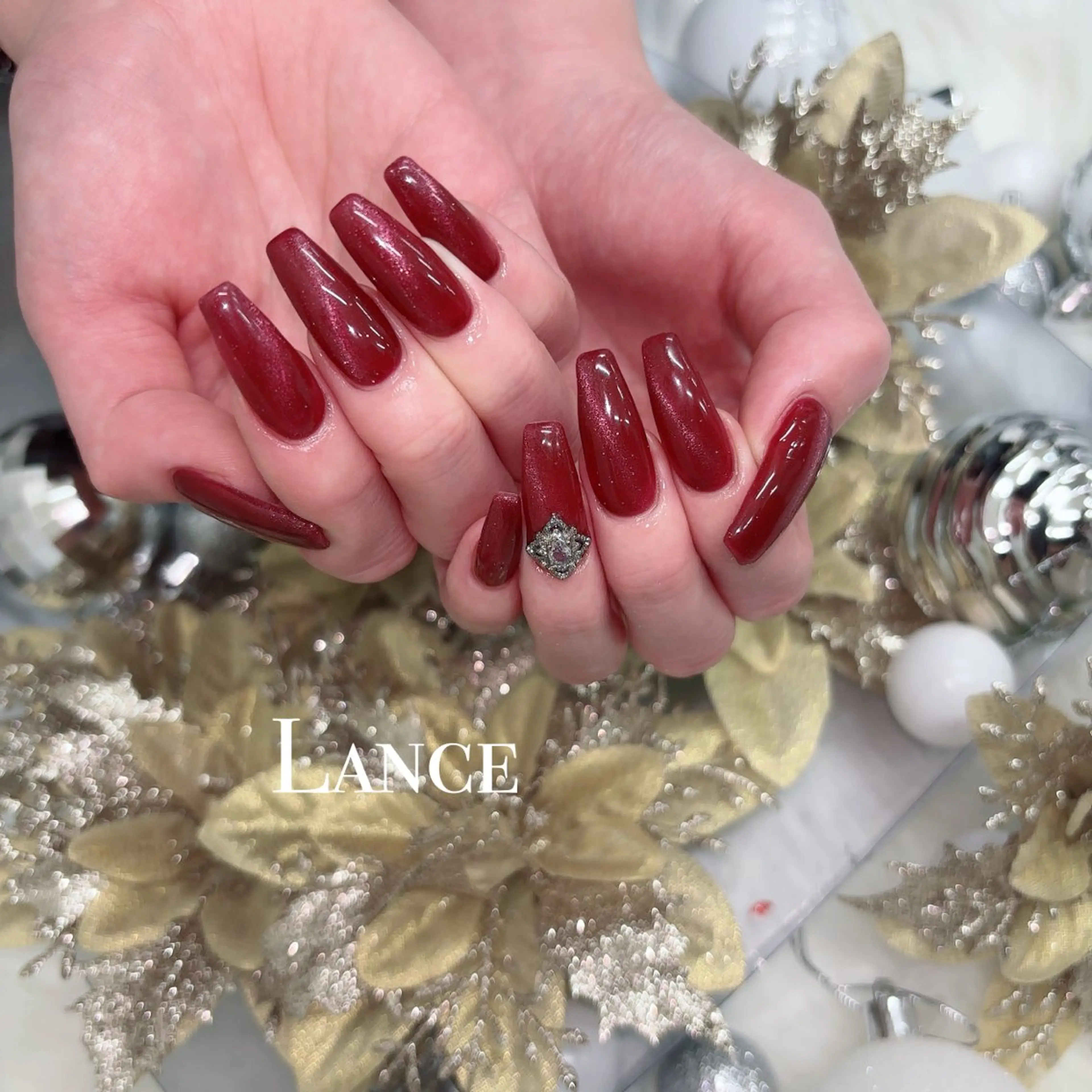 ネイル オーロラネイル フットネイル フレンチネイル ガラスフレンチ 氷ネイル・うるうるネイル ハンドネイル Lance nailのネイルデザイン