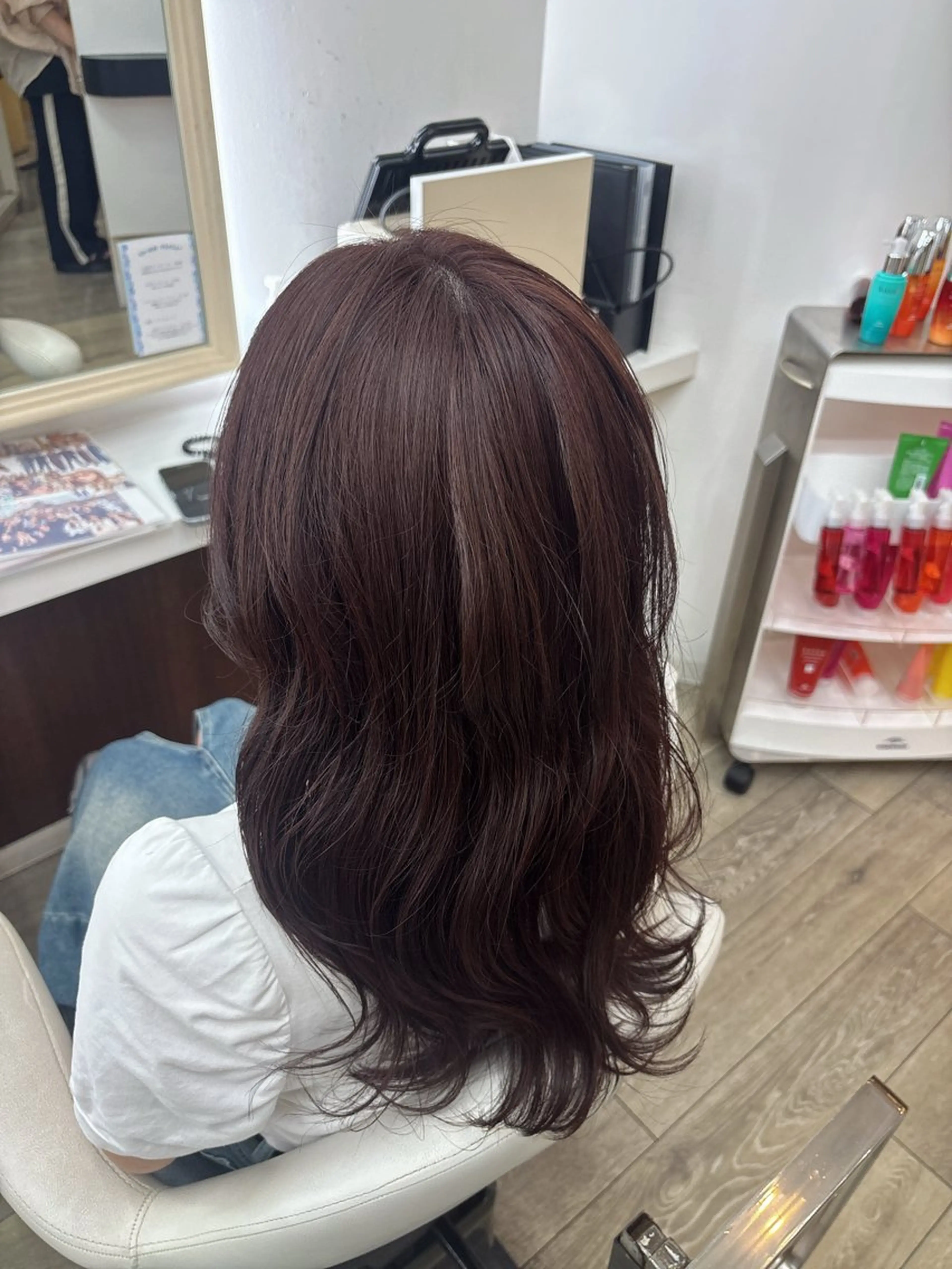 ロング ピンクラベンダー ヘアカラー 宮島 梨央のヘアスタイル