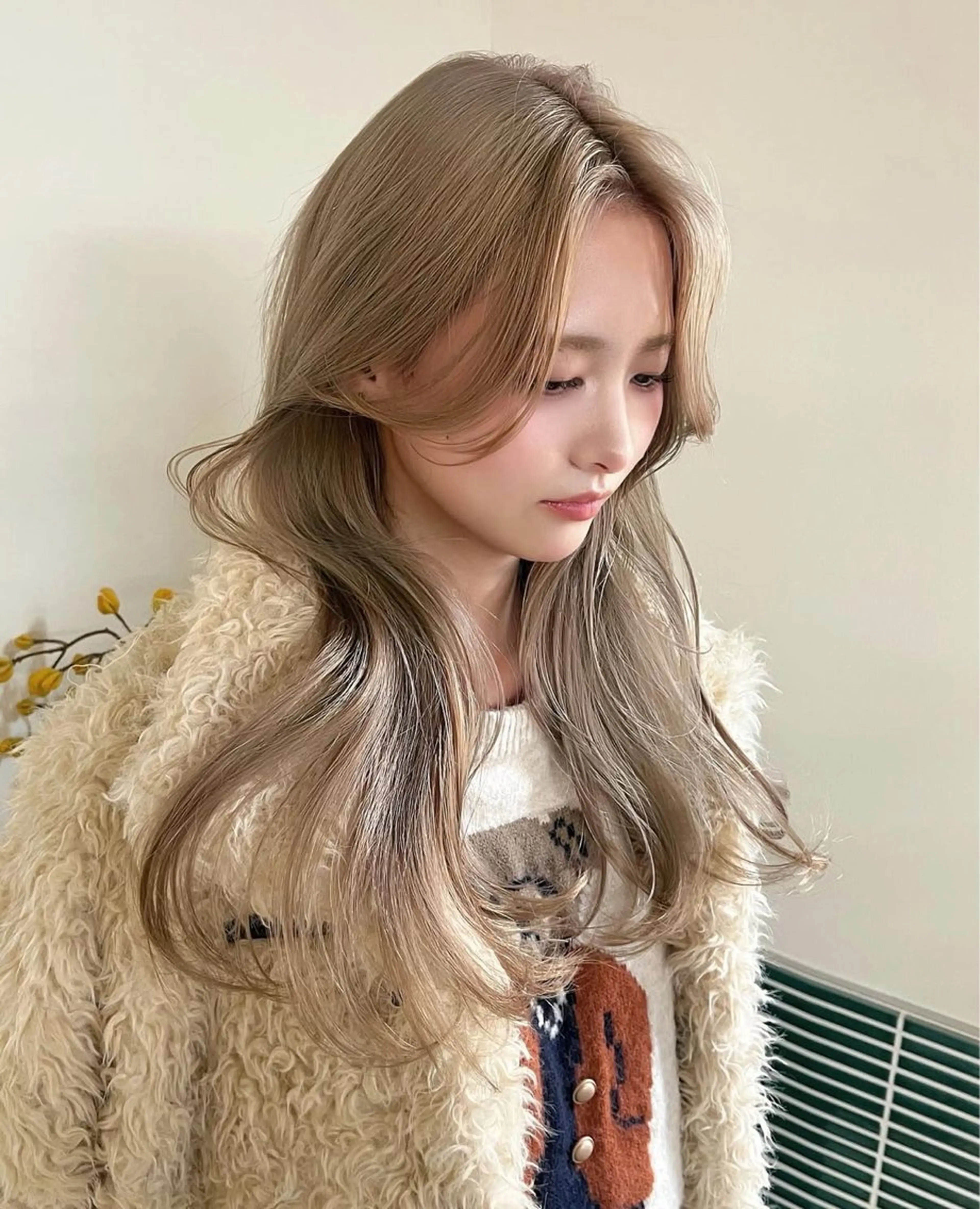 セミロング カラー ヘアアレンジ 縮毛矯正履歴からの ブリーチ /mamiのヘアスタイル