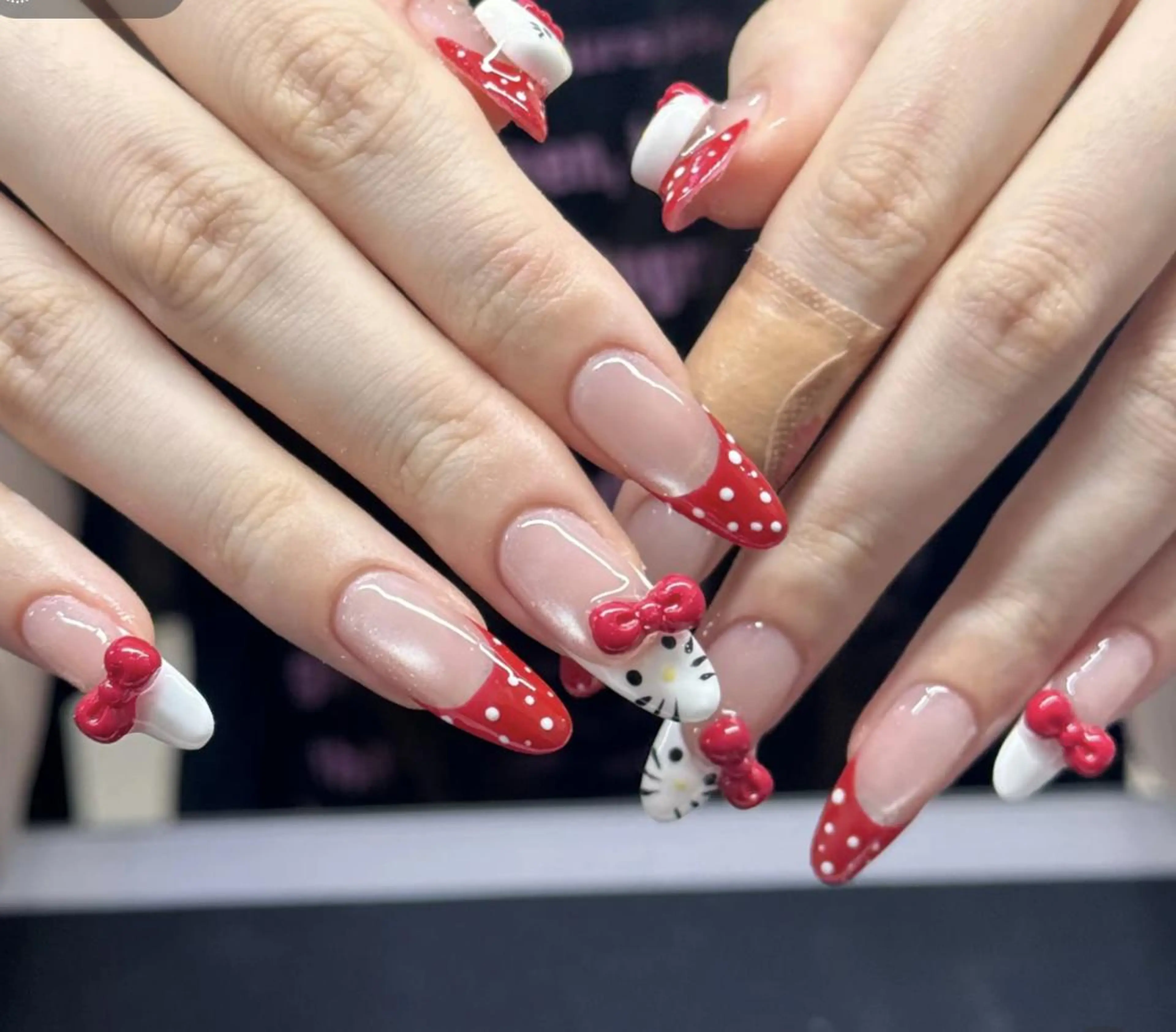 ネイル ハンドネイル 🎀 Ayaka_nailのネイルデザイン