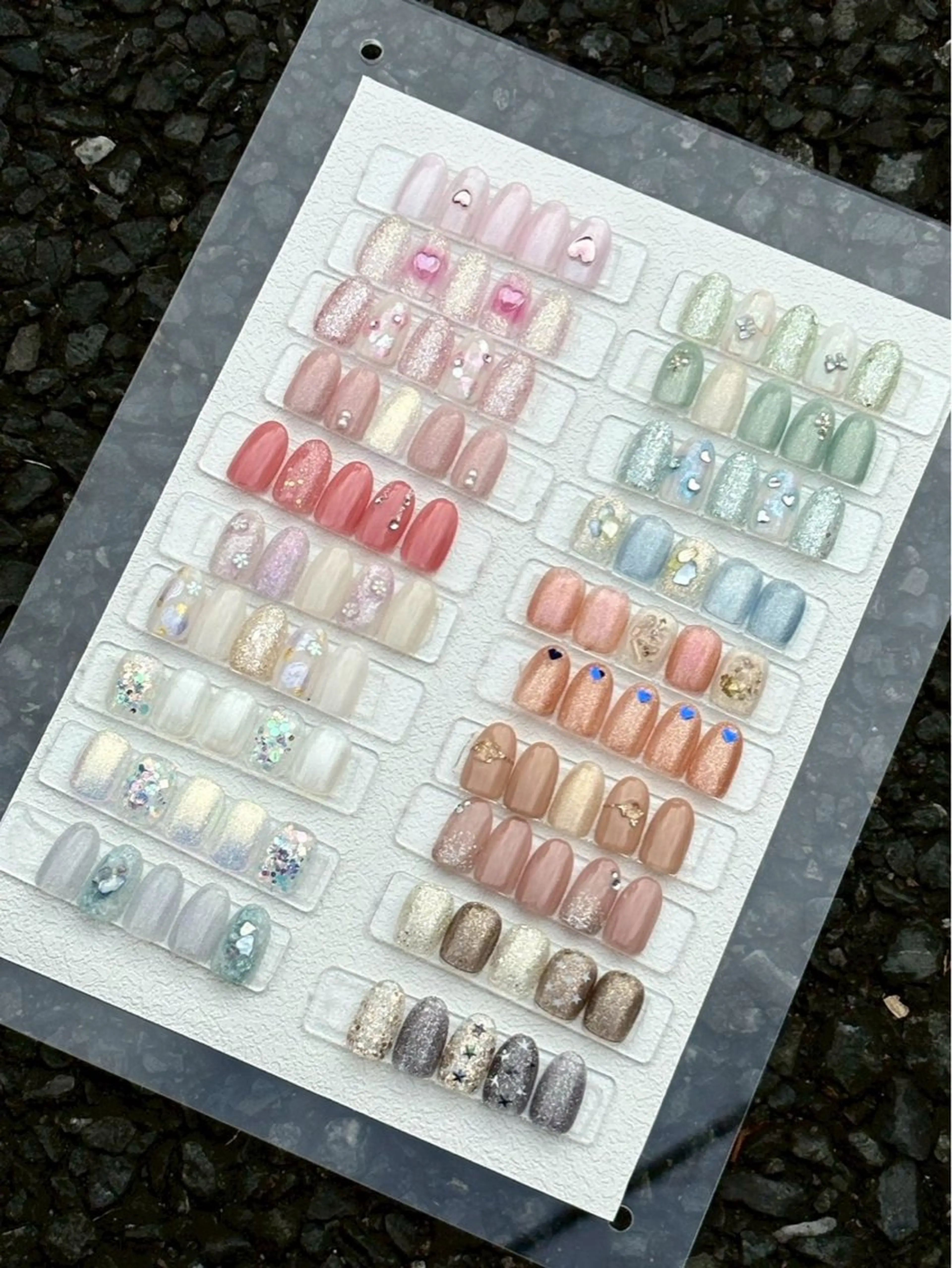 ミディアム ハンドネイル めぐみのネイルサロン スタッフ練習のネイルデザイン