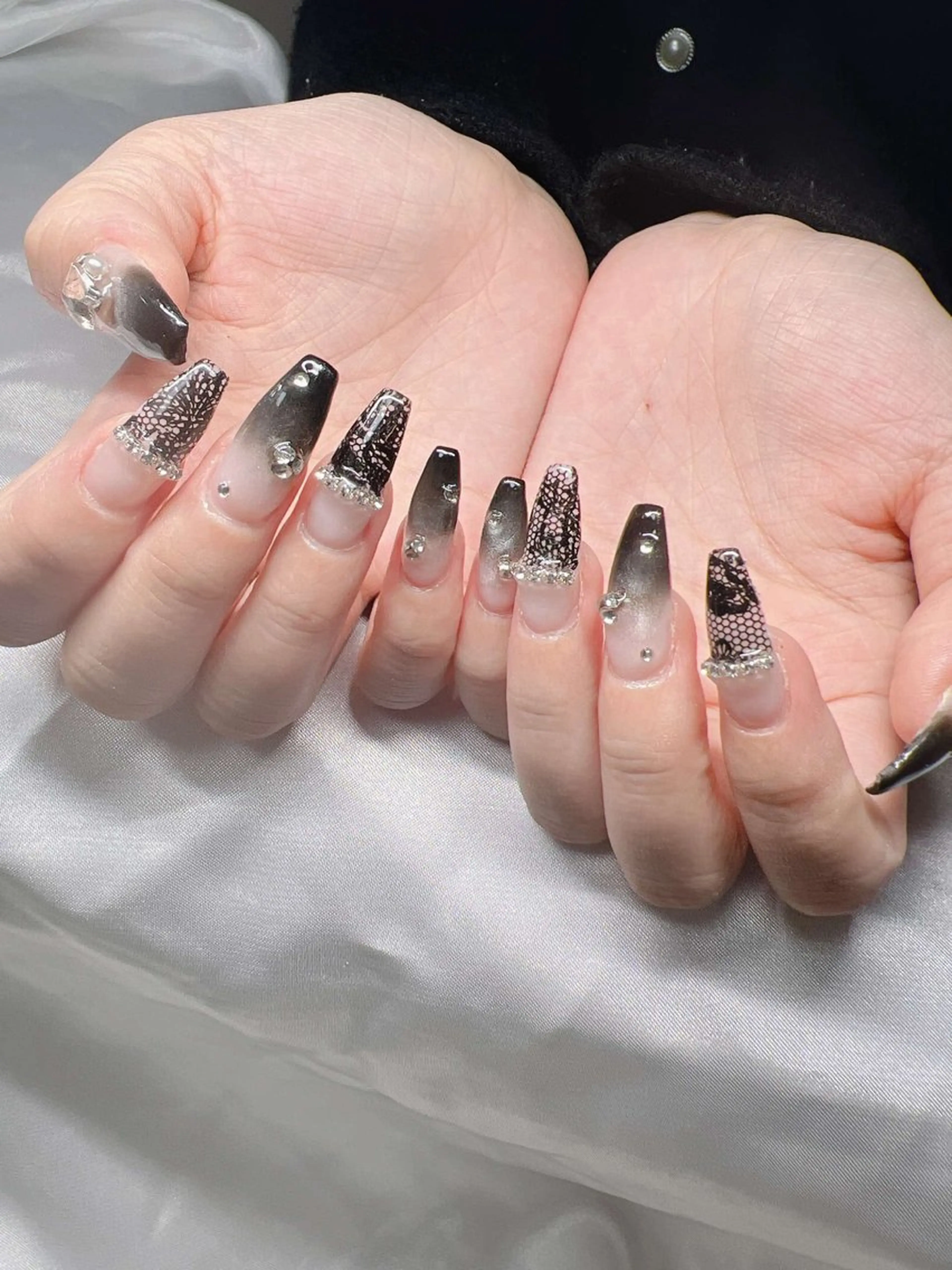 ネイル オーロラネイル チークネイル 長さ出し フットネイル フレンチネイル Lee Nails チップ長さだし専門店のネイルデザイン