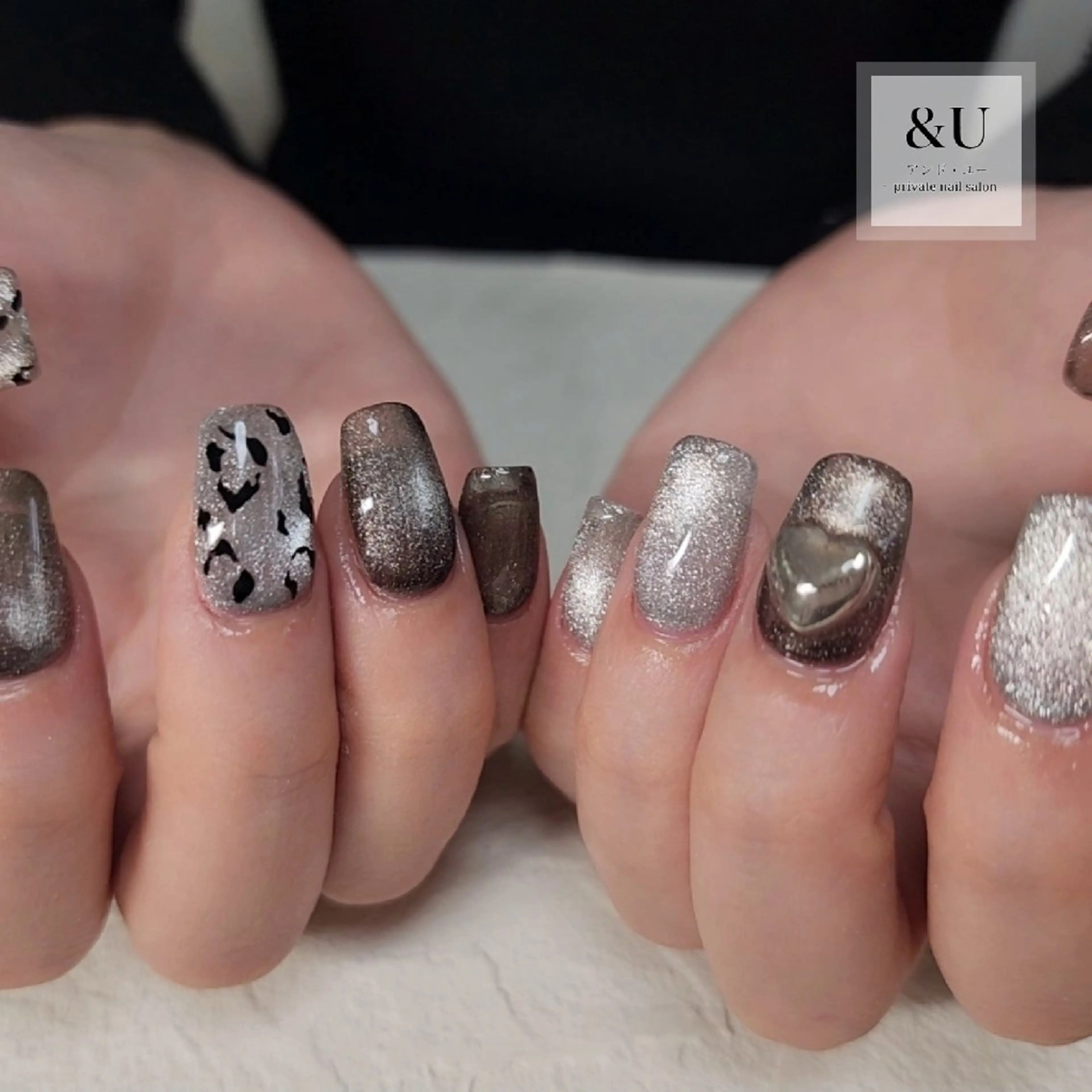 ネイル ジェルネイル マグネットネイル ハンドネイル ＆Ｕ (アンド・ユー)のネイルデザイン