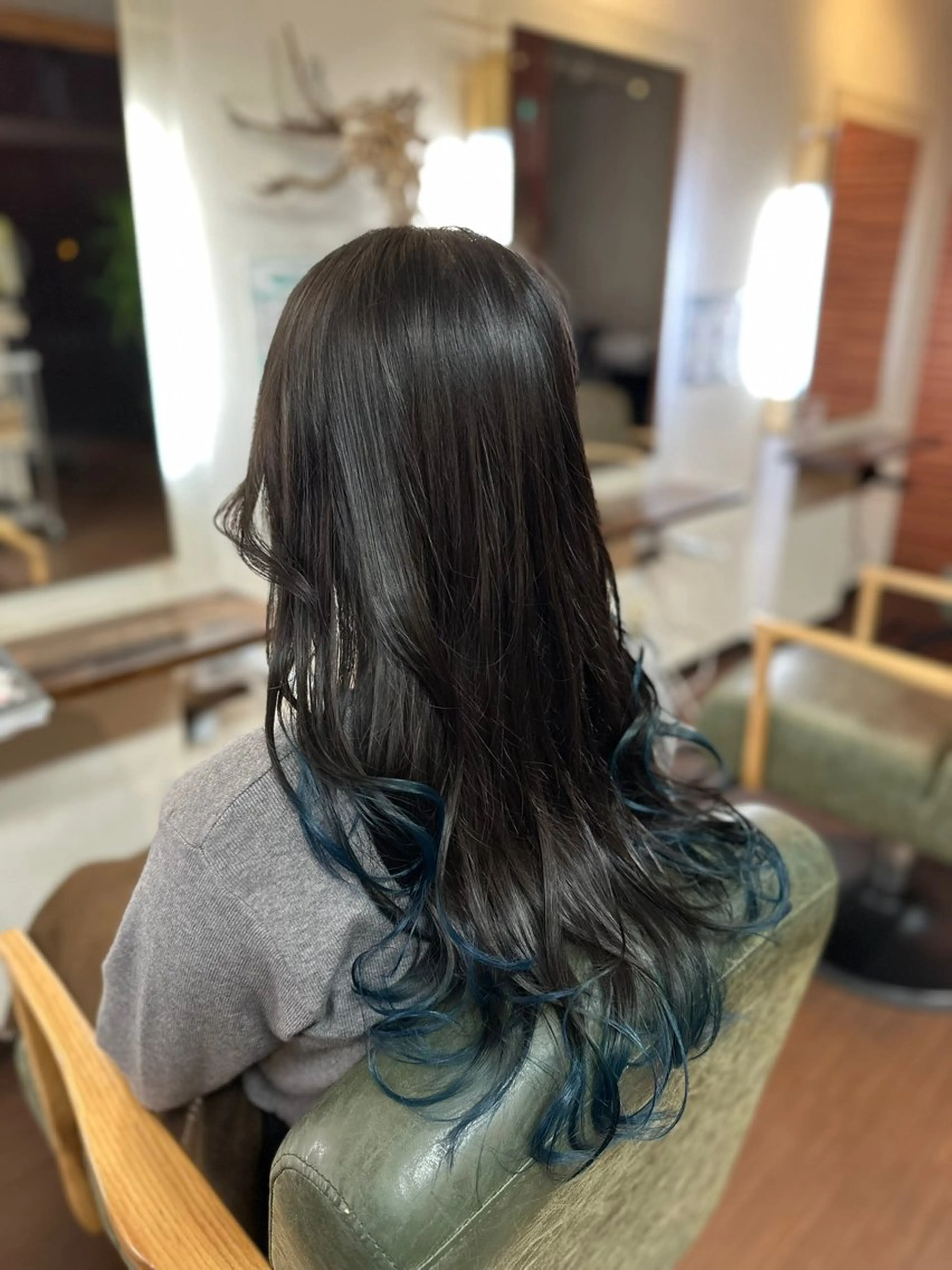 ロング カラー ブルーカラー デザインカラー カット ヘアカラー トリートメント 大人かわいいインナー カラー/菊池柊真🎨のヘアスタイル