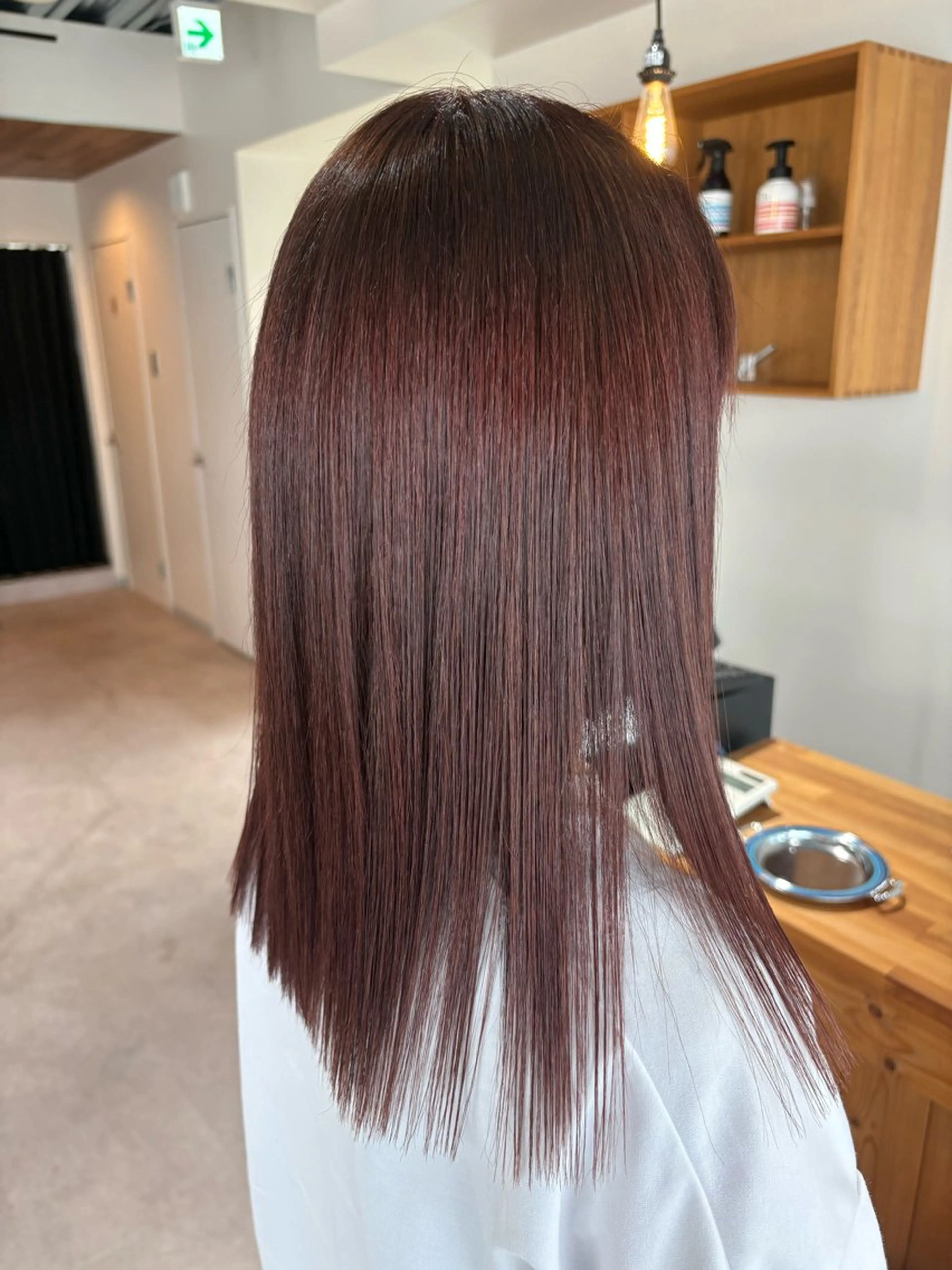 カラー ピンクカラー ヘアカラー aina / n.w.hのヘアスタイル