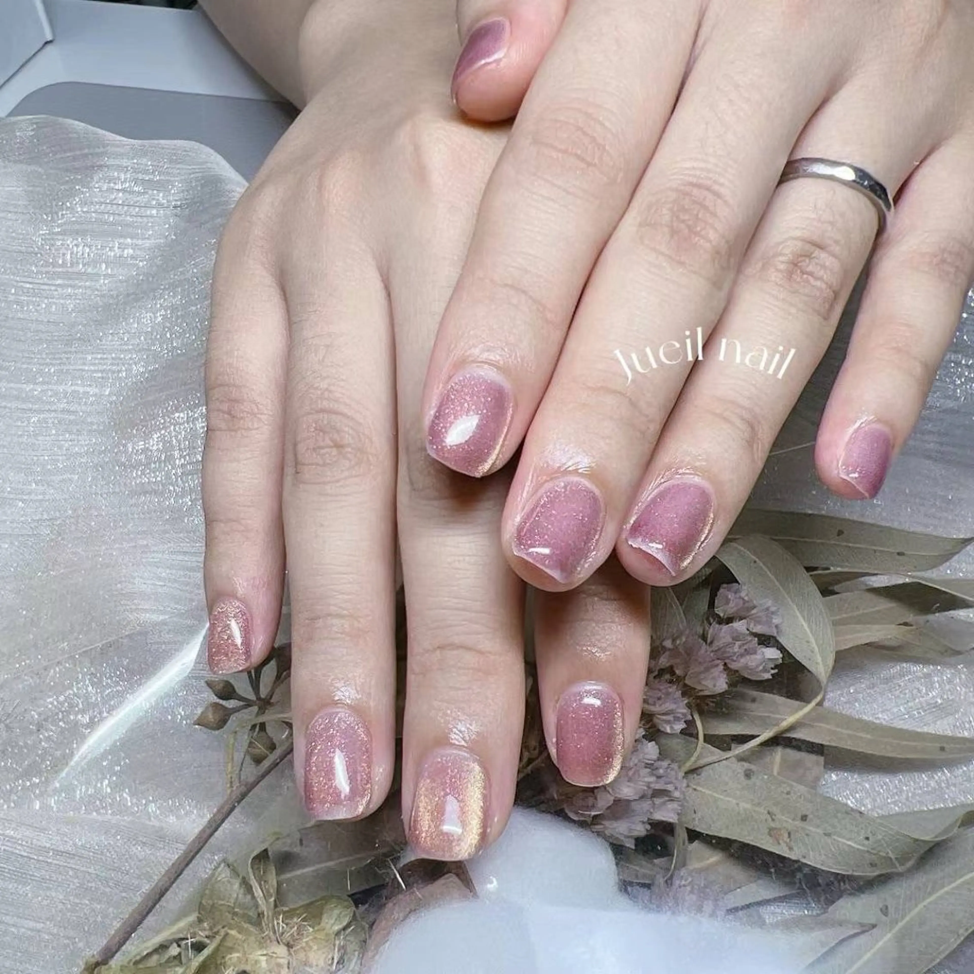 ネイル ハンドネイル KURE ISAKIのネイルデザイン