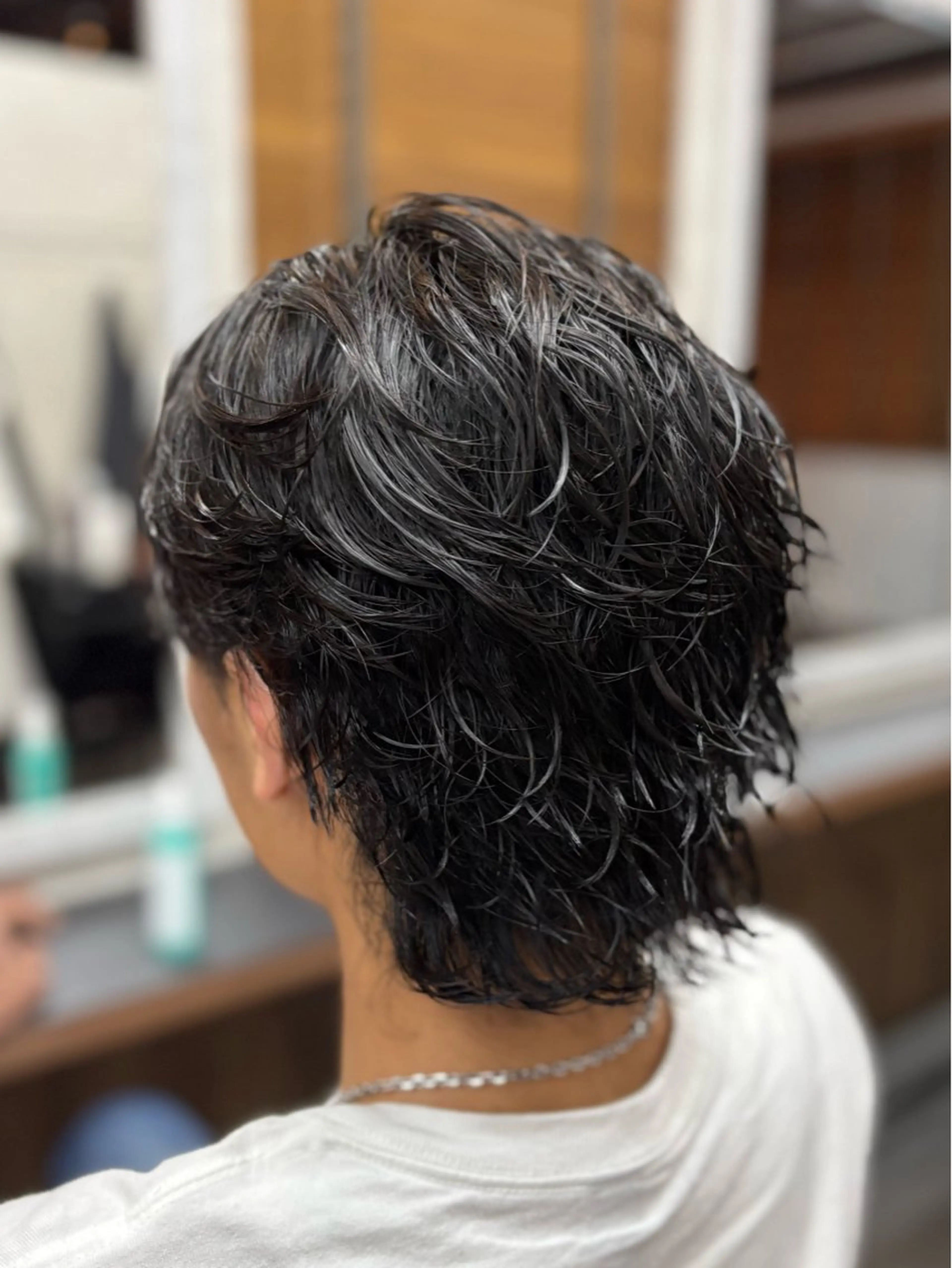 ショート パーマ メンズ 波巻きパーマ メンズサロン Aso bee 桑原 剛志のヘアスタイル