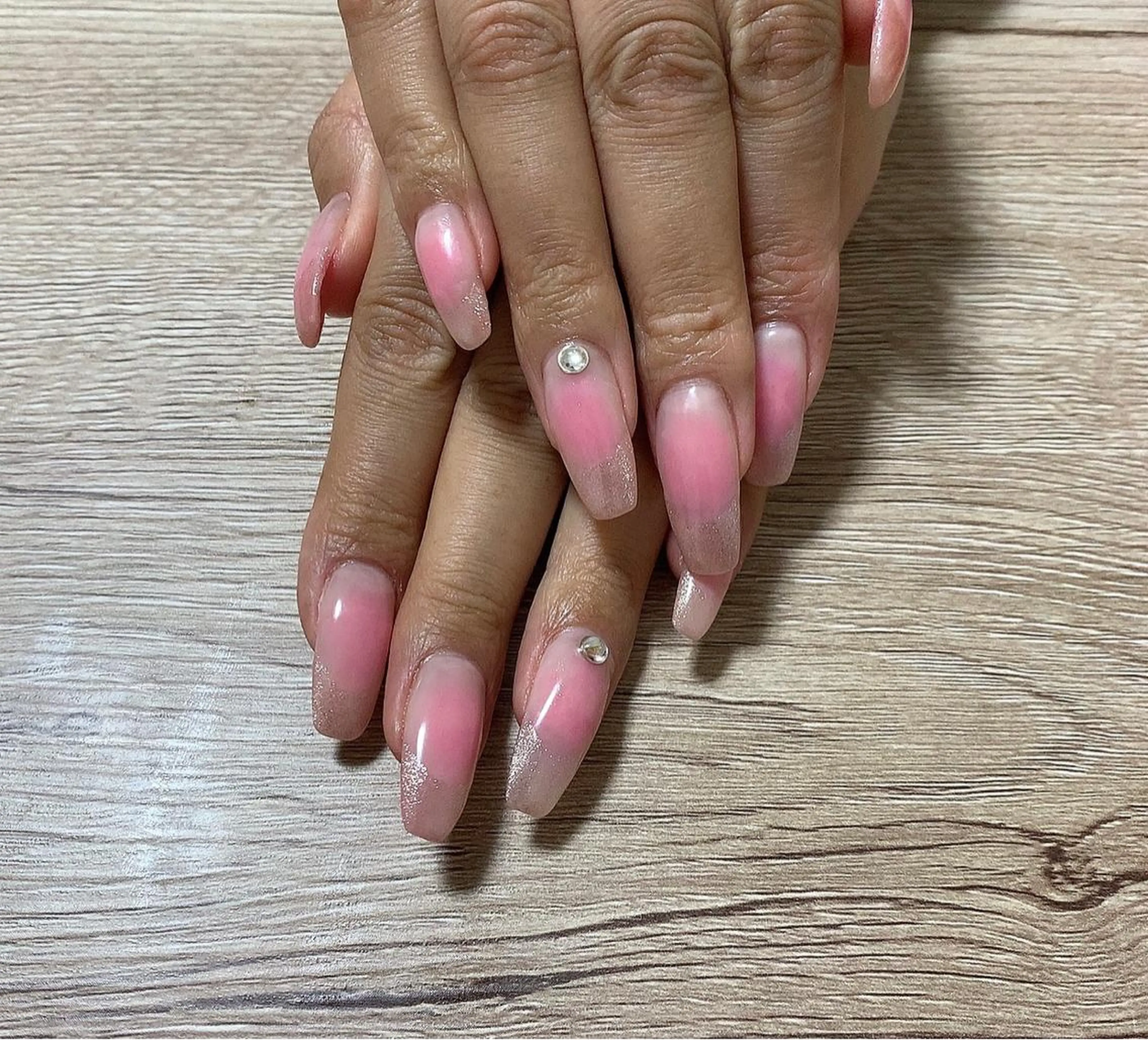 ネイル チークネイル 長さ出し マグネットネイル ハンドネイル MINAMI nailsのネイルデザイン