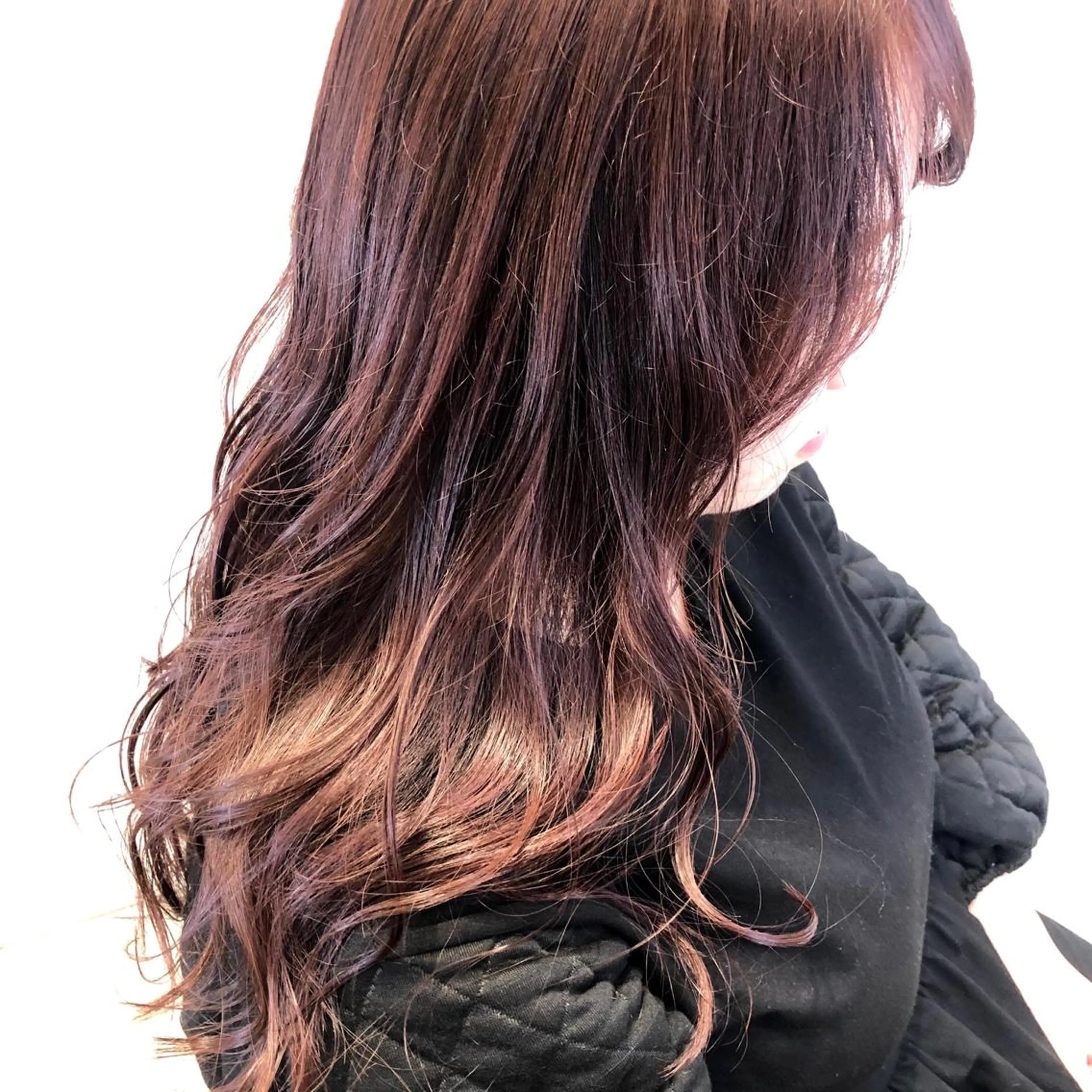 セミロング カラー 透明感カラー イルミナカラー ハイライト 石橋 瑞穂のヘアスタイル