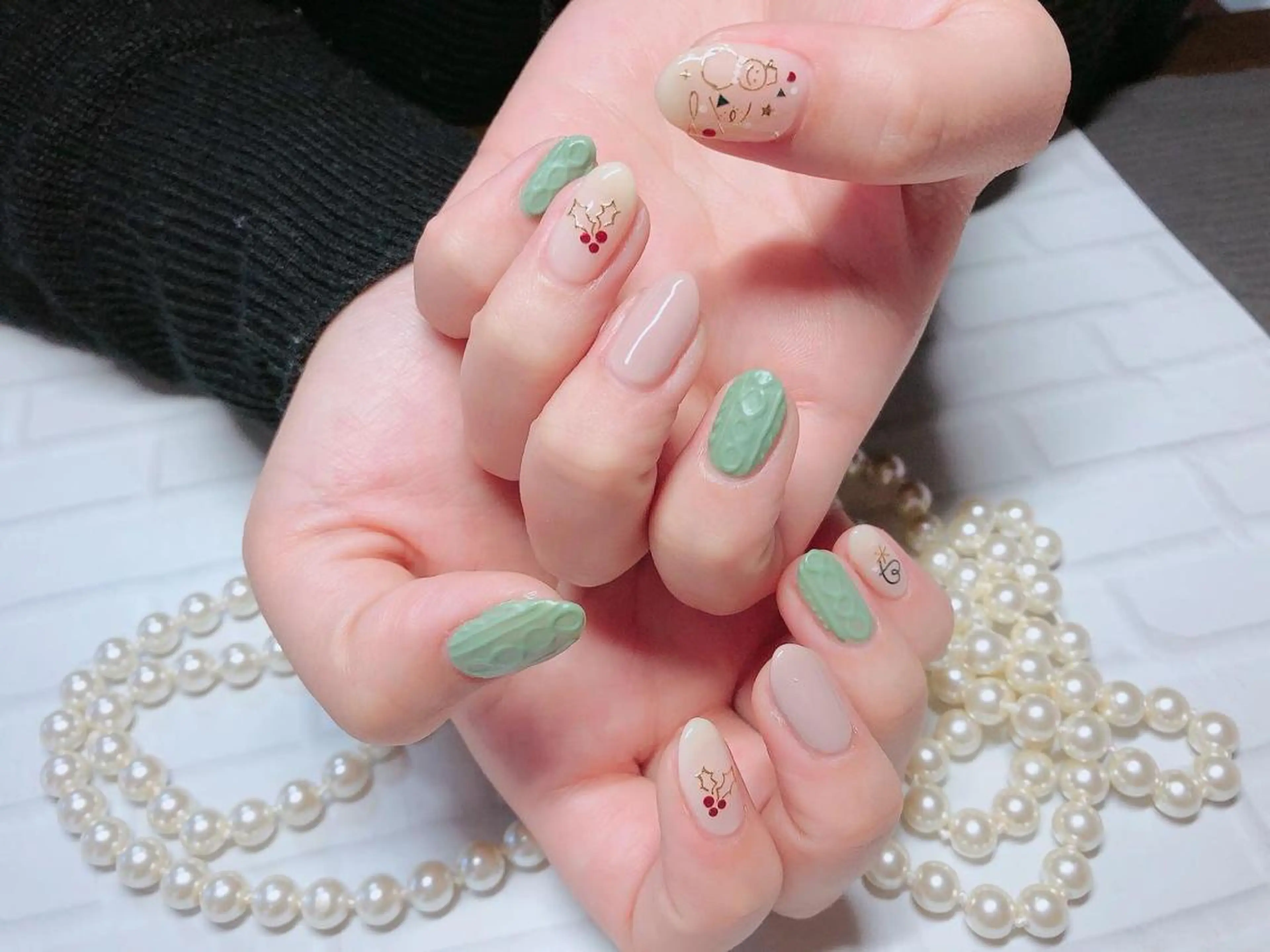 ネイル 冬ネイル クリスマス ハンドネイル ハンドケア ネイル･脱毛サロン HARRYSのエステ・リラクイメージ