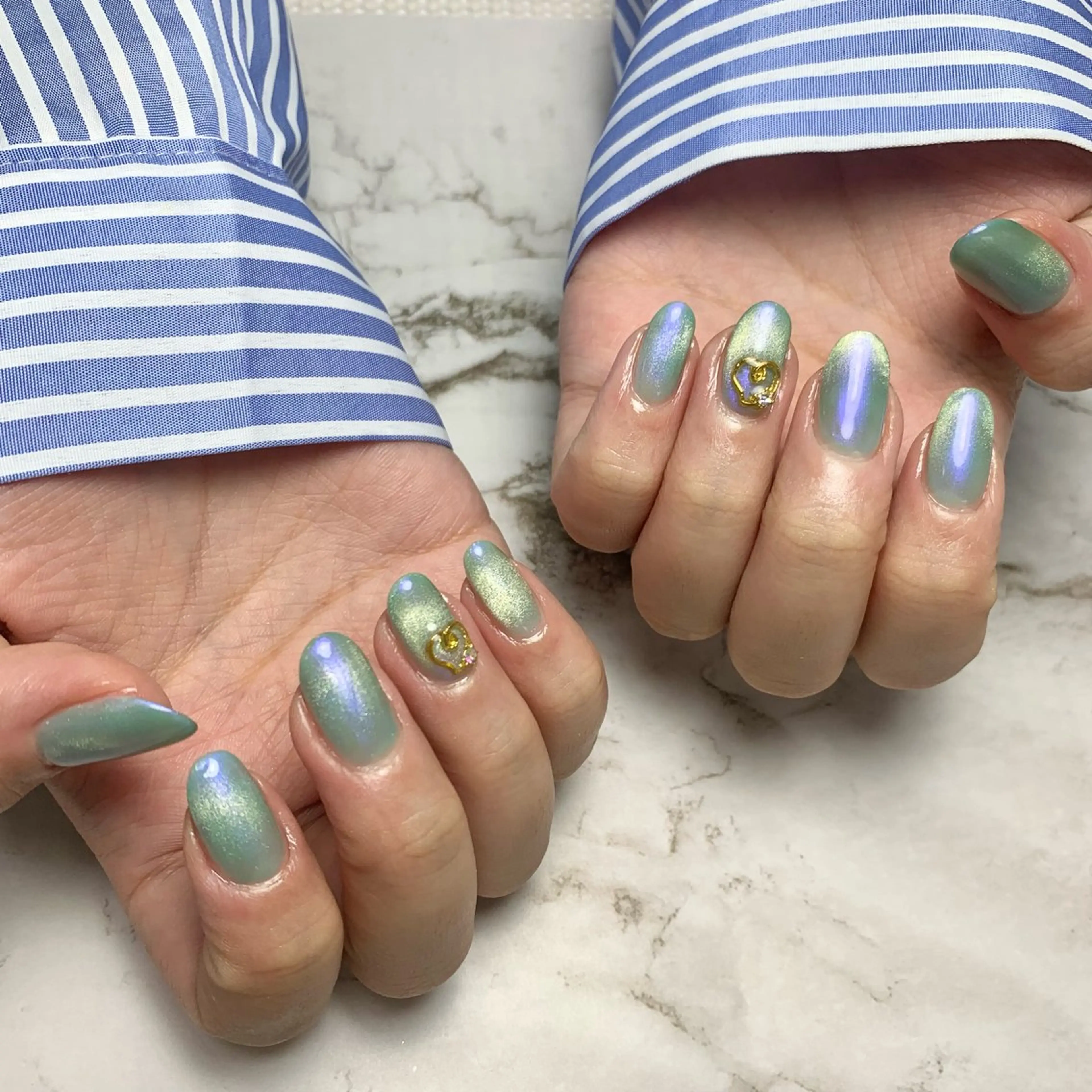 ネイル アートネイル 'Olu KUMIのネイルデザイン