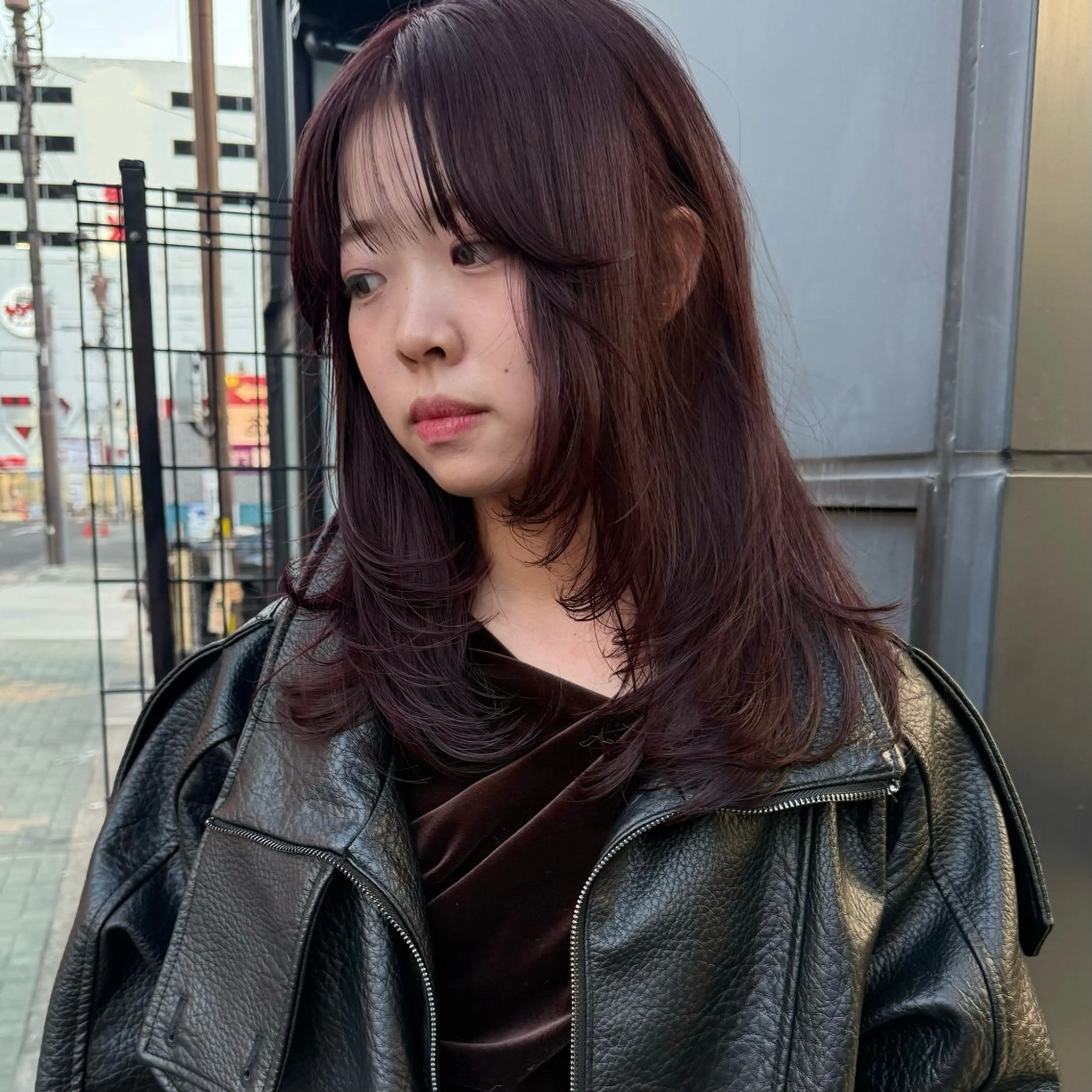 セミロング ヘアカラー 舟橋耀/ブリーチカラ ー/レイヤーカットのヘアスタイル