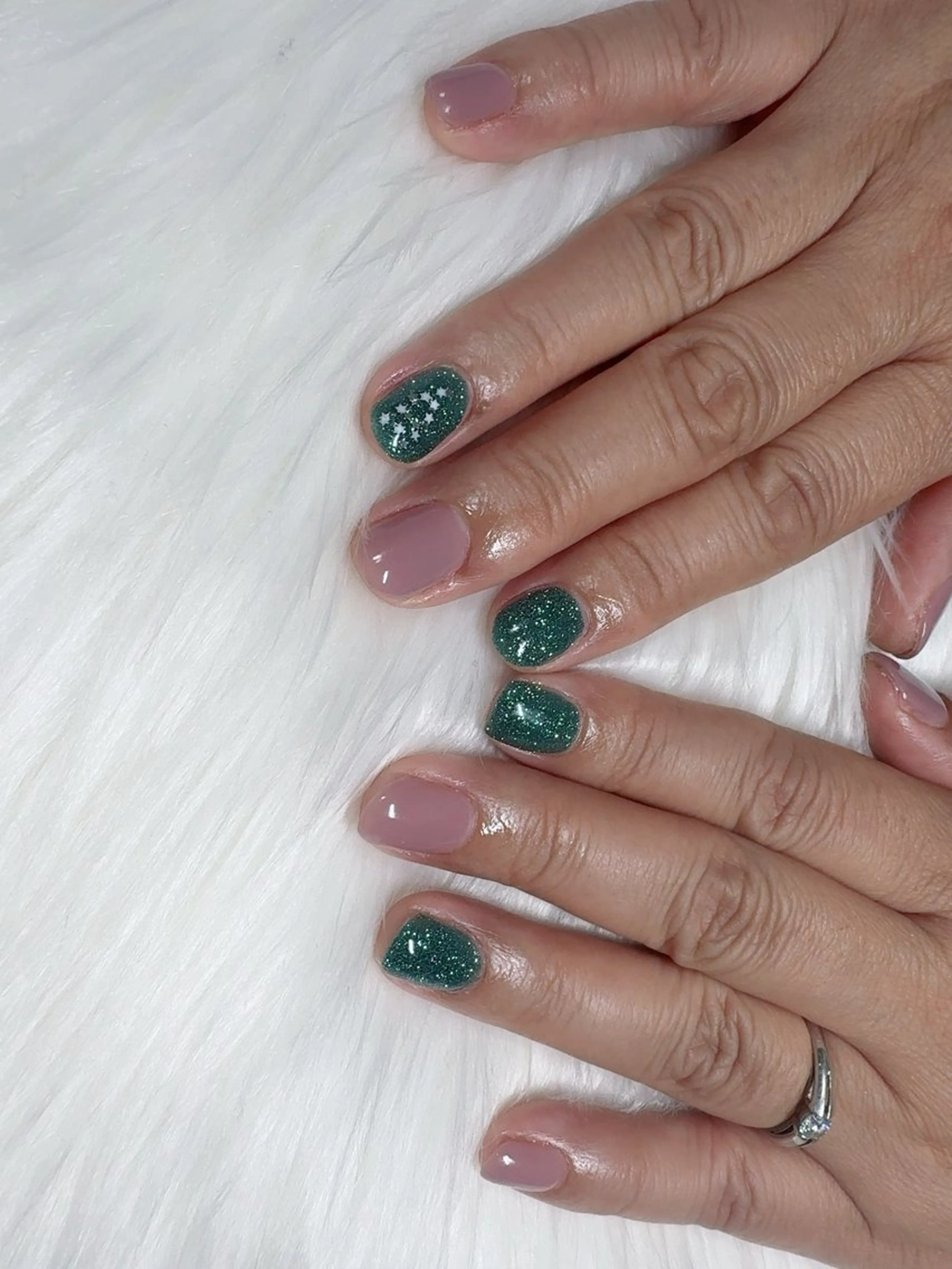 ネイル シンプルネイル ハッピーネイル所属・ハッピーネイル 蘭のネイルデザイン