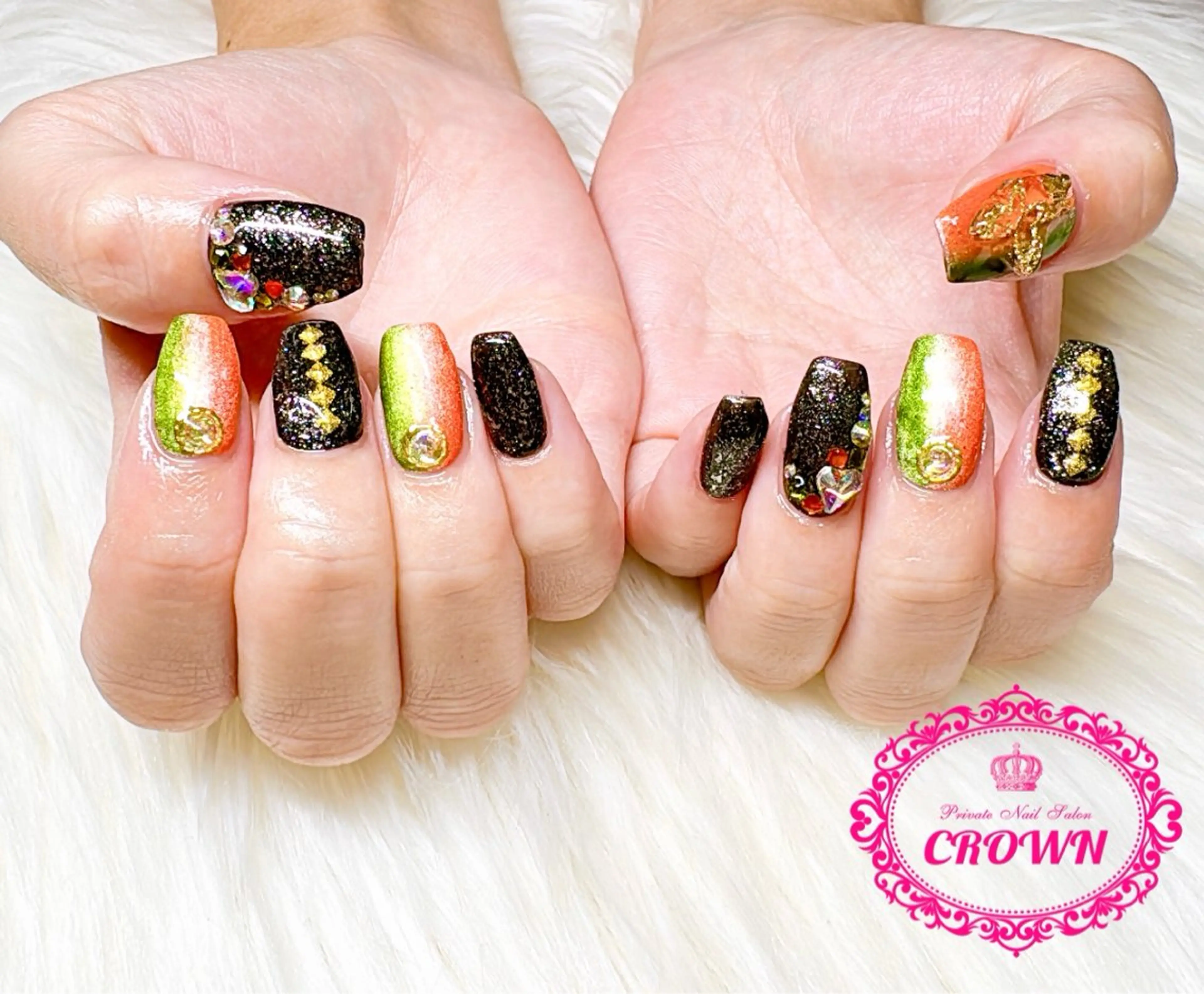 ネイル CROWN プライベートサロンのネイルデザイン