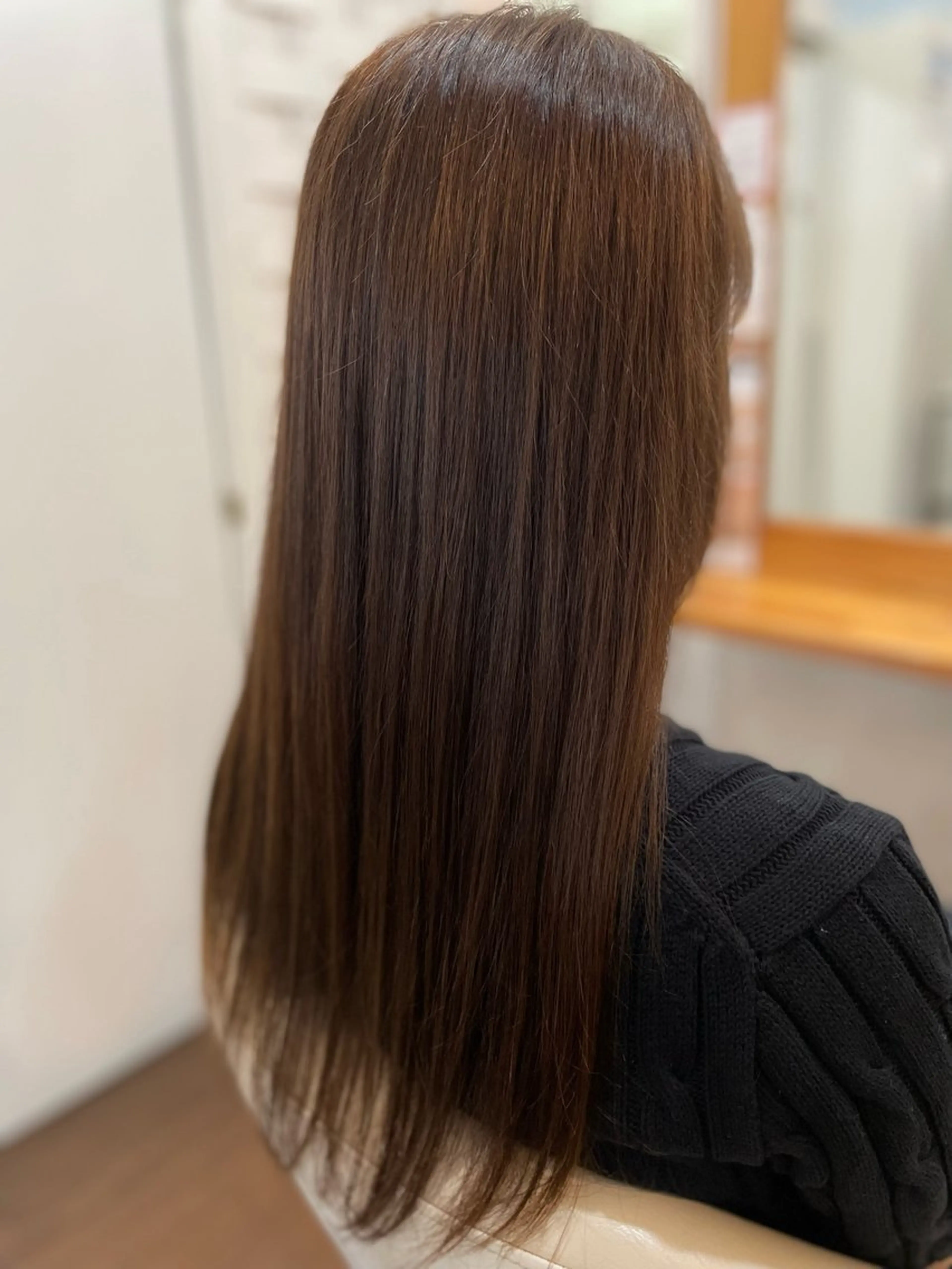 セミロング カット ヘアカラー トリートメント 山口 隆城のヘアスタイル