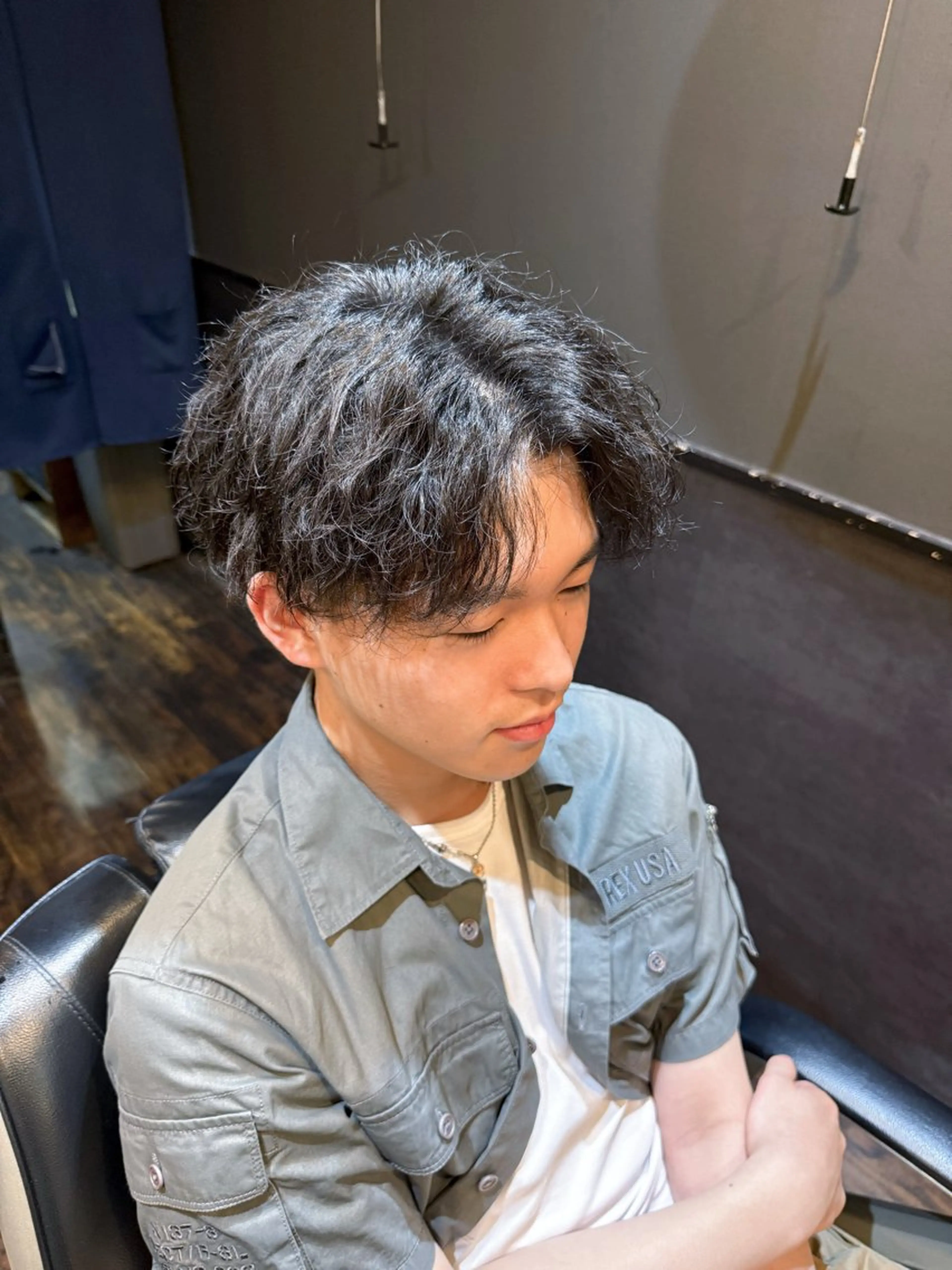 ミディアム パーマ メンズ センターパート カット パーマ 🌟夜から通える🌟 メンズ専門店長RENのヘアスタイル