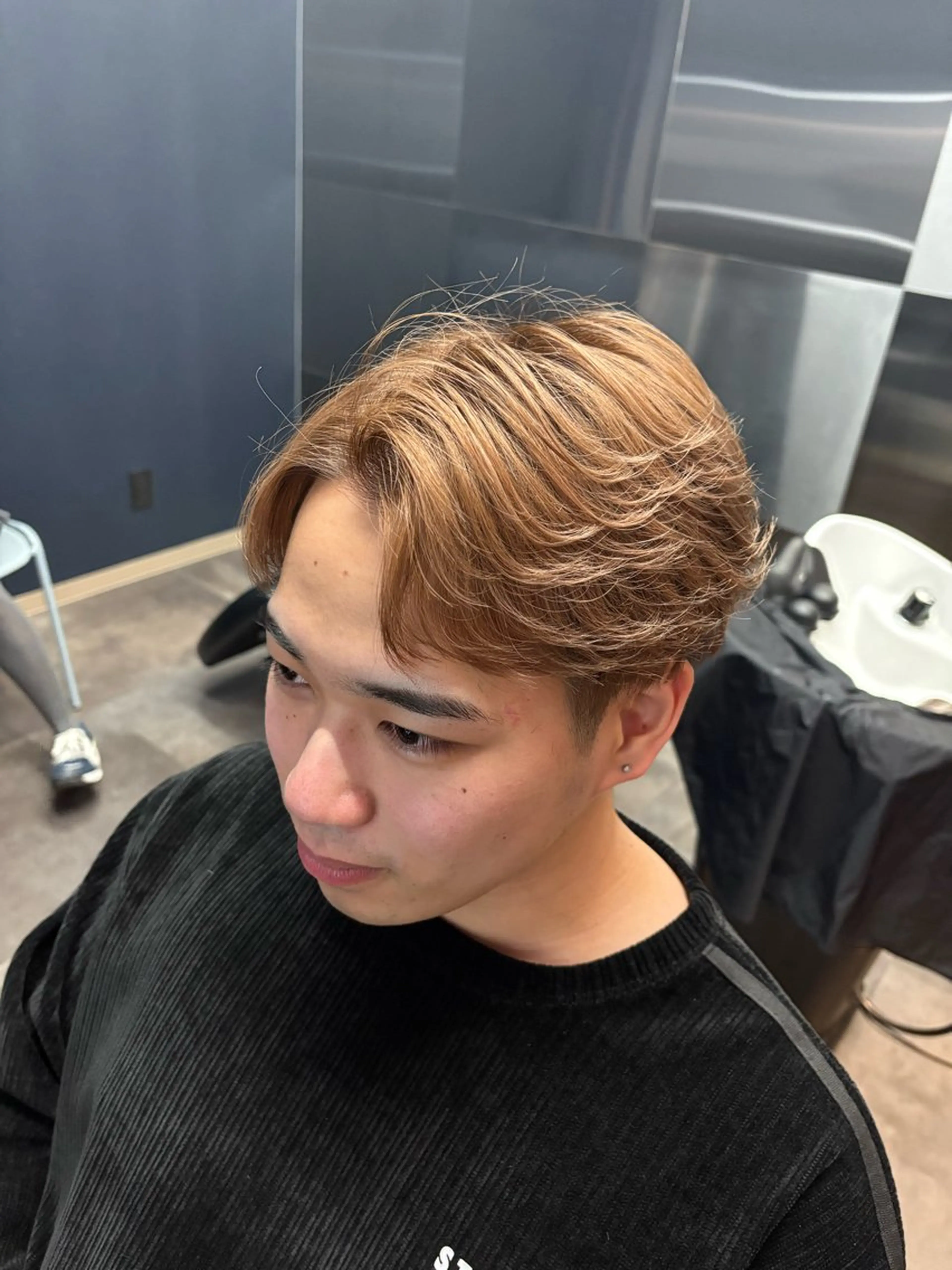 カラー メンズ メンズブリーチ ベージュカラー ブリーチ ケアブリーチ ミルクティーベージュ メンズカラー/ NISSYのヘアスタイル