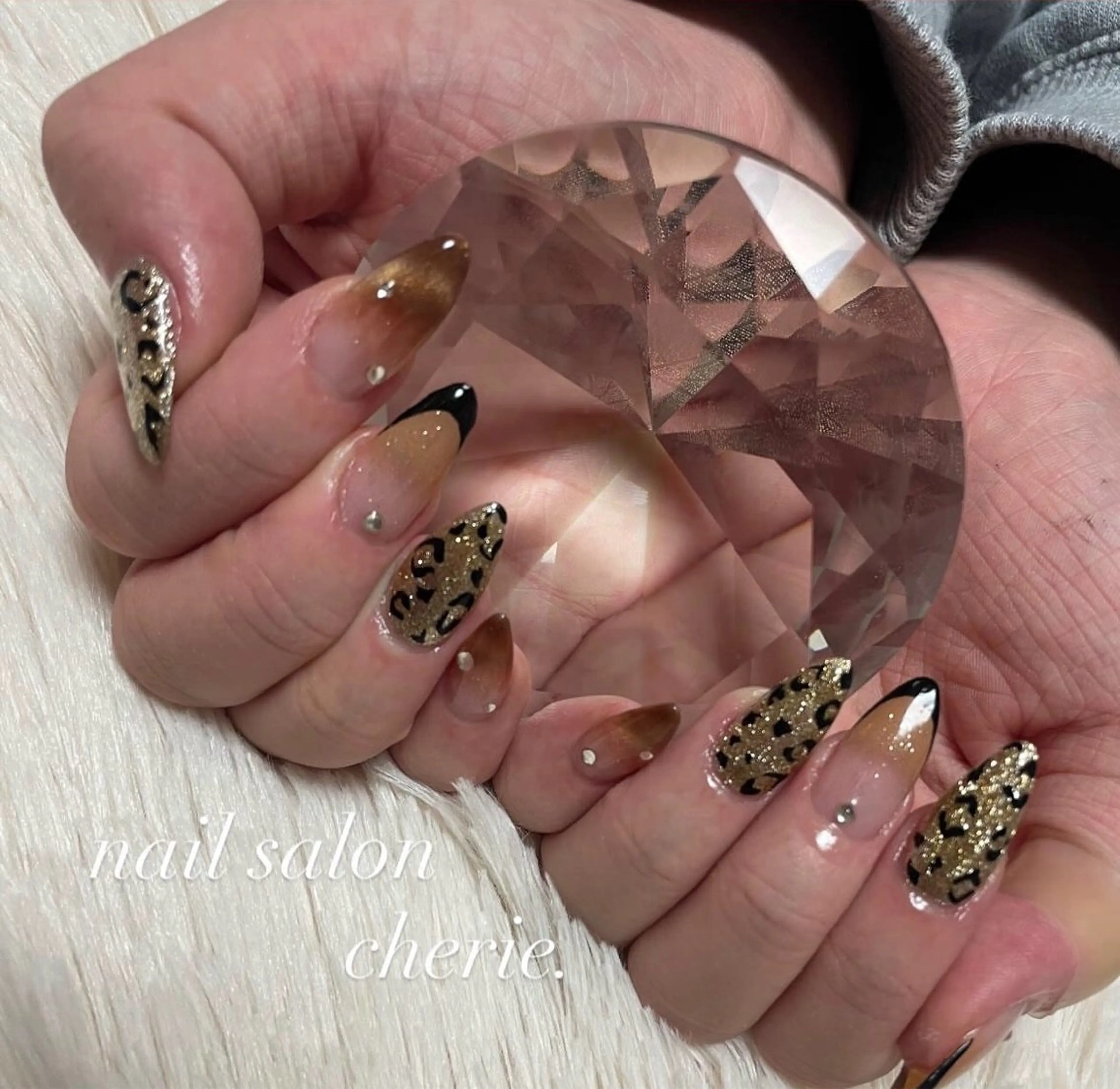 ネイル アニマル柄 フレンチネイル グラデーション マグネットネイル ハンドネイル nail salon cherieのネイルデザイン