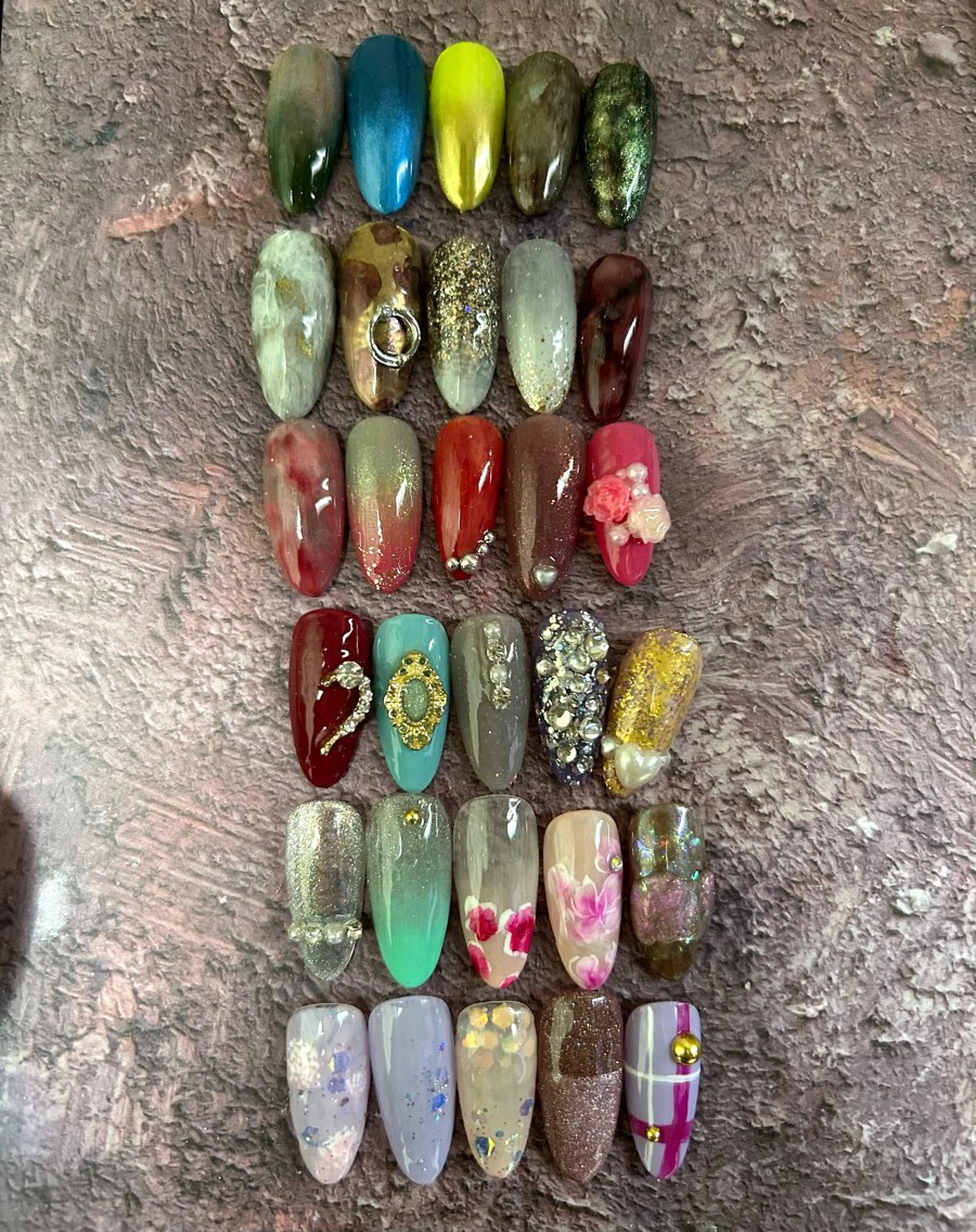 ショート 2DY NAIL SALONのネイルデザイン