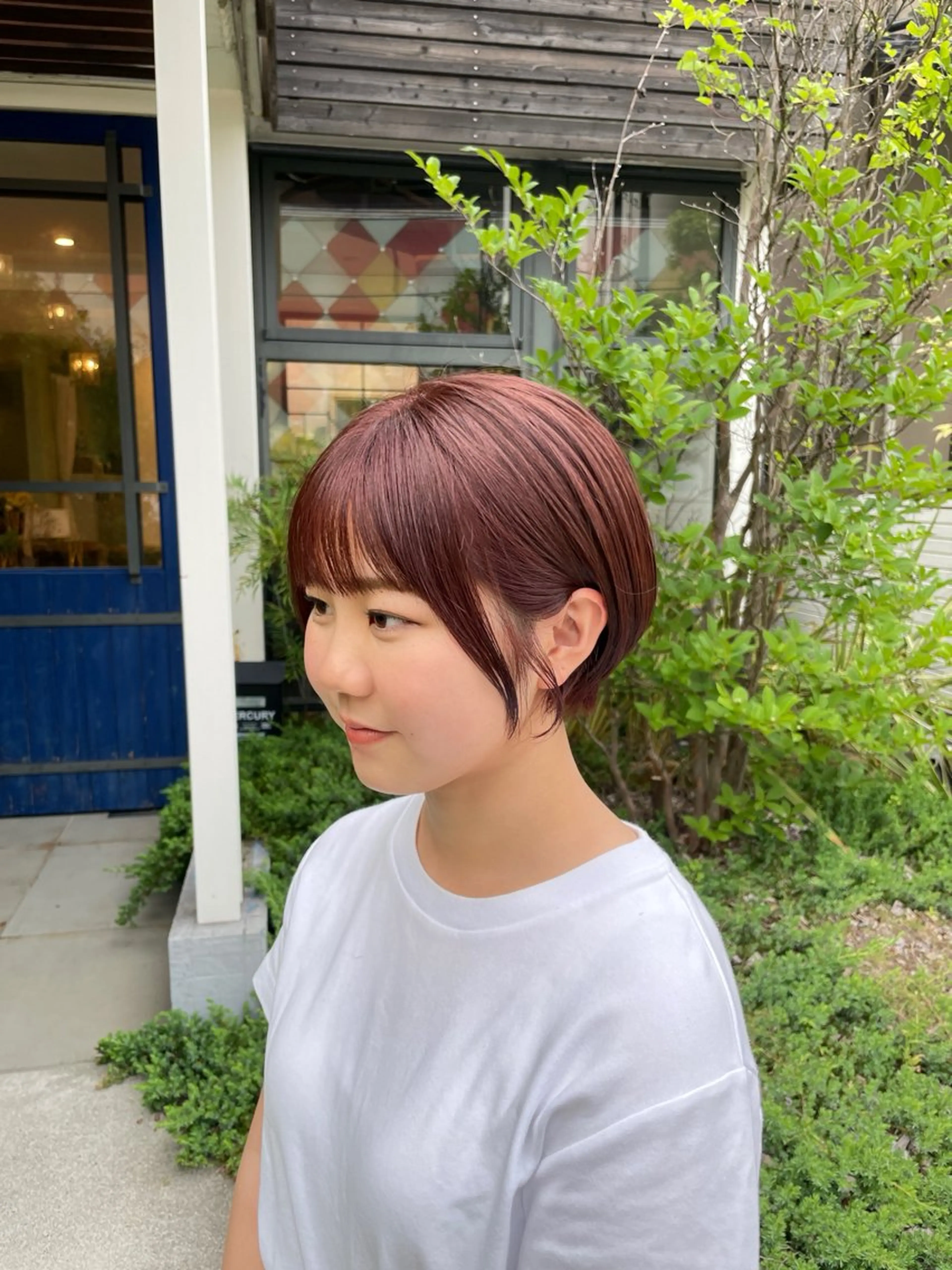 ショート カラー ブリーチ カシス ブリーチなしカラー ピンクカラー ショートヘア カット 増田 ルナのヘアスタイル